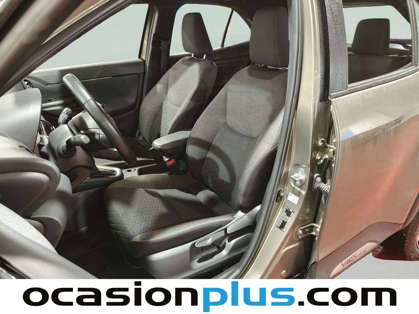 Foto asientos delanteros Toyota Yaris Cross Toyota Yaris Cross 120H Active Tech (116 CV)