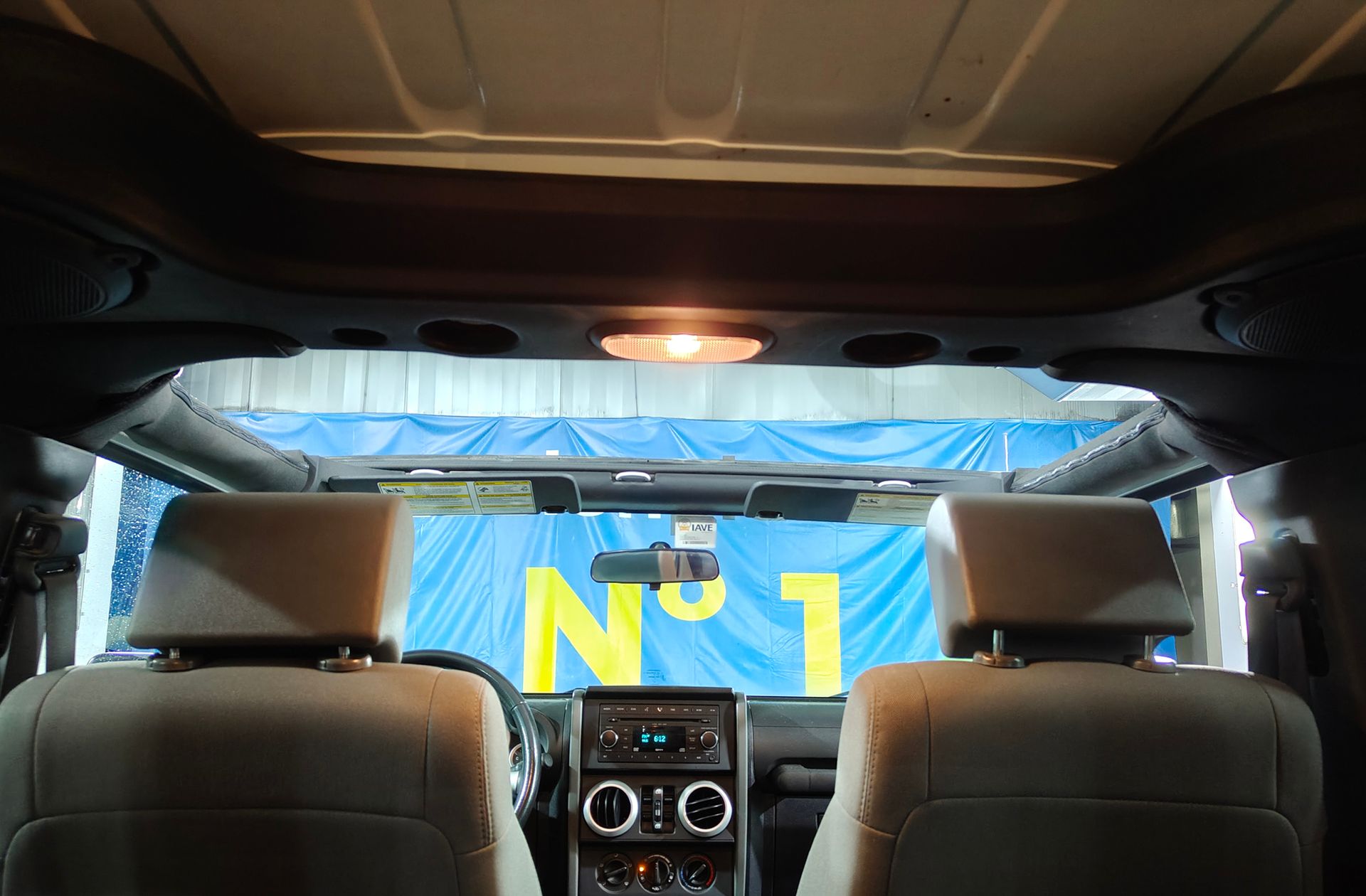 Jeep Wrangler 3.8 V6 Sahara 4x4 - foto 9