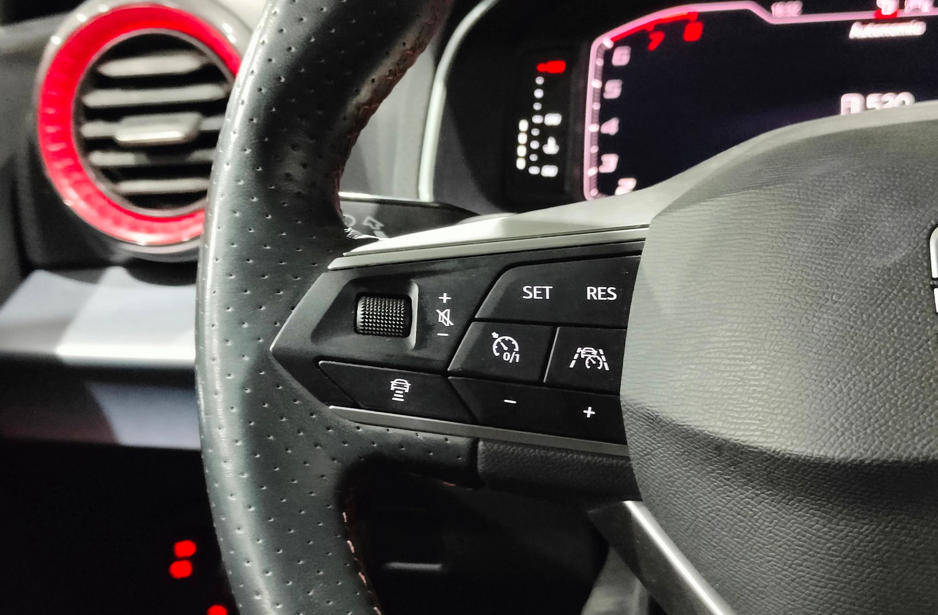 SEAT Ibiza 1.5 TSI FR XL DSG - foto 24