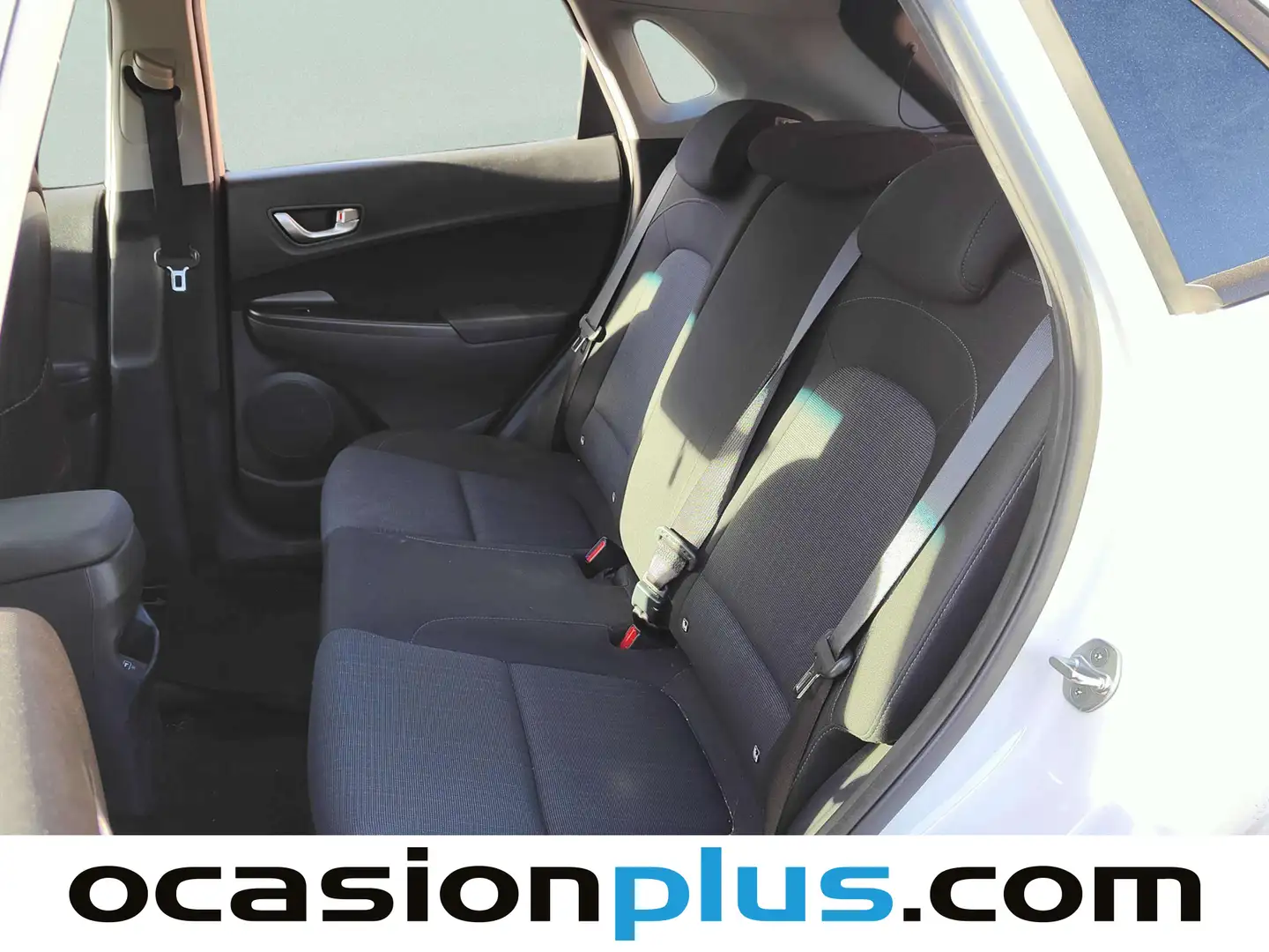 Foto Hyundai Kona Hyundai Kona 1.6 GDI HEV Tecno 2C DCT (141 CV)