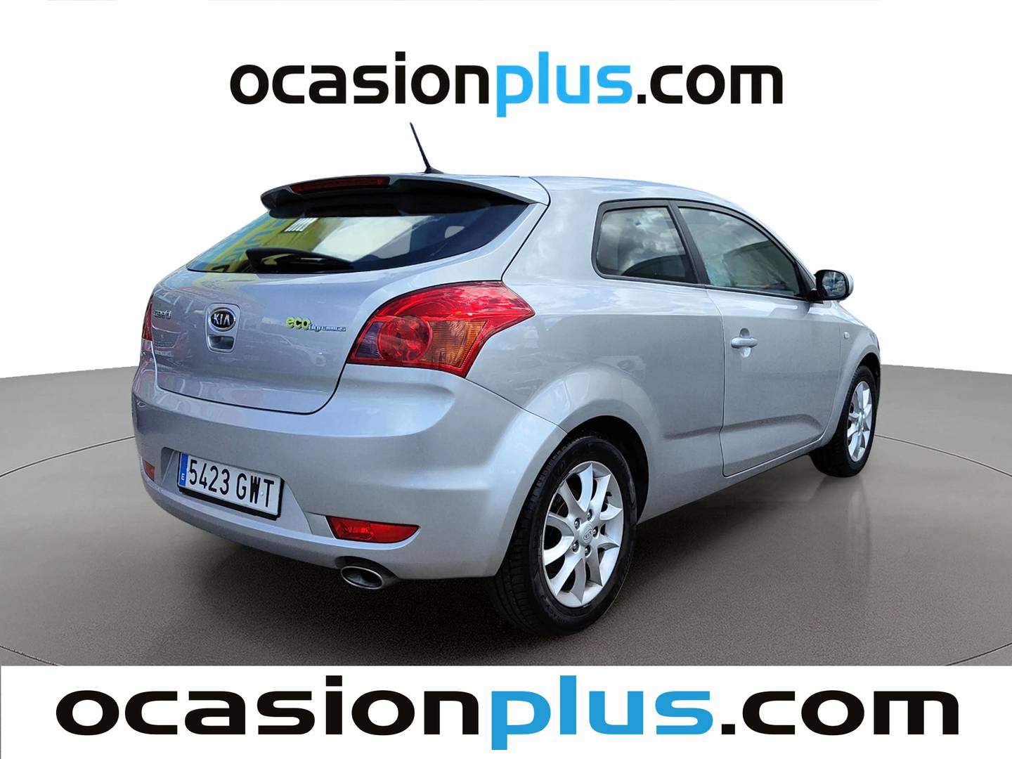 Foto trasera KIA Ceed KIA Ceed 1.6 CVVT Active Eco-Dynamics (126 CV) derecha