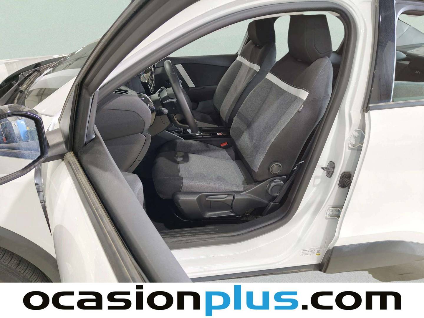 Foto Citroën C4 X Citroen C4 X PureTech 100 S&S 6v You (102 CV)