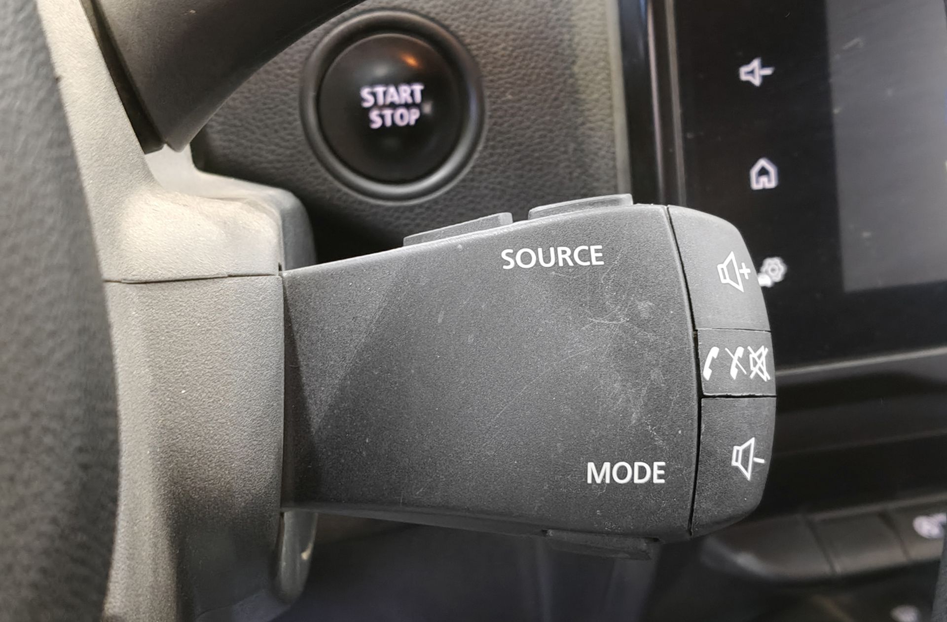 Dacia Duster Prestige TCe EDC - foto 24