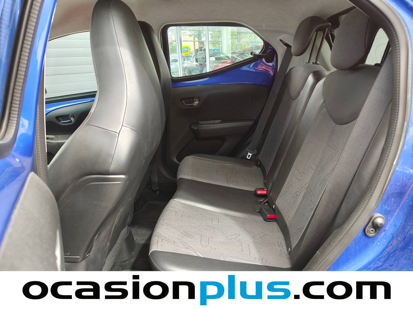 Foto asientos traseros Toyota Aygo Toyota Aygo 1.0 70 x-play (72 CV)