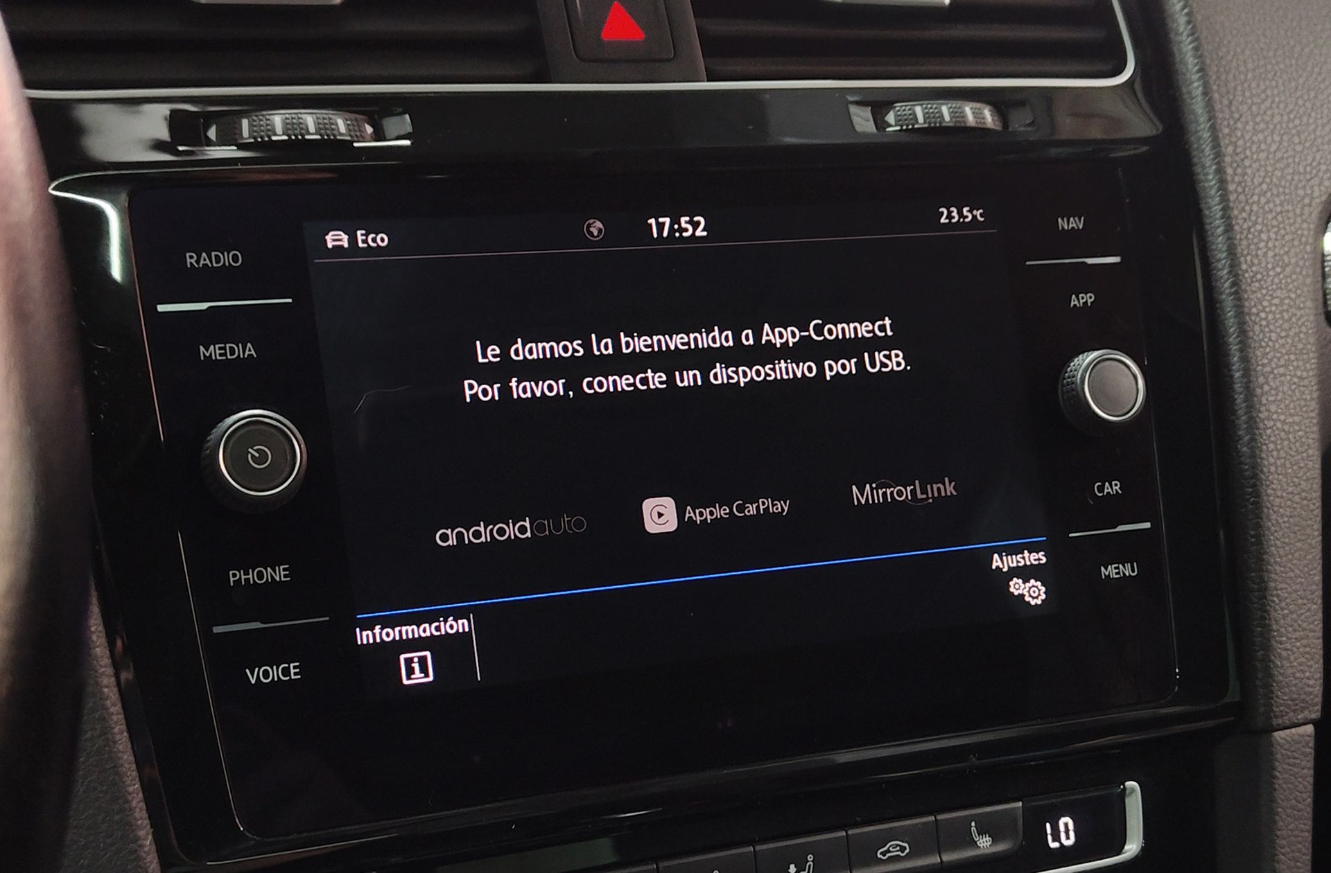 Volkswagen Golf R-Line 2.0 TDI DSG - foto 10