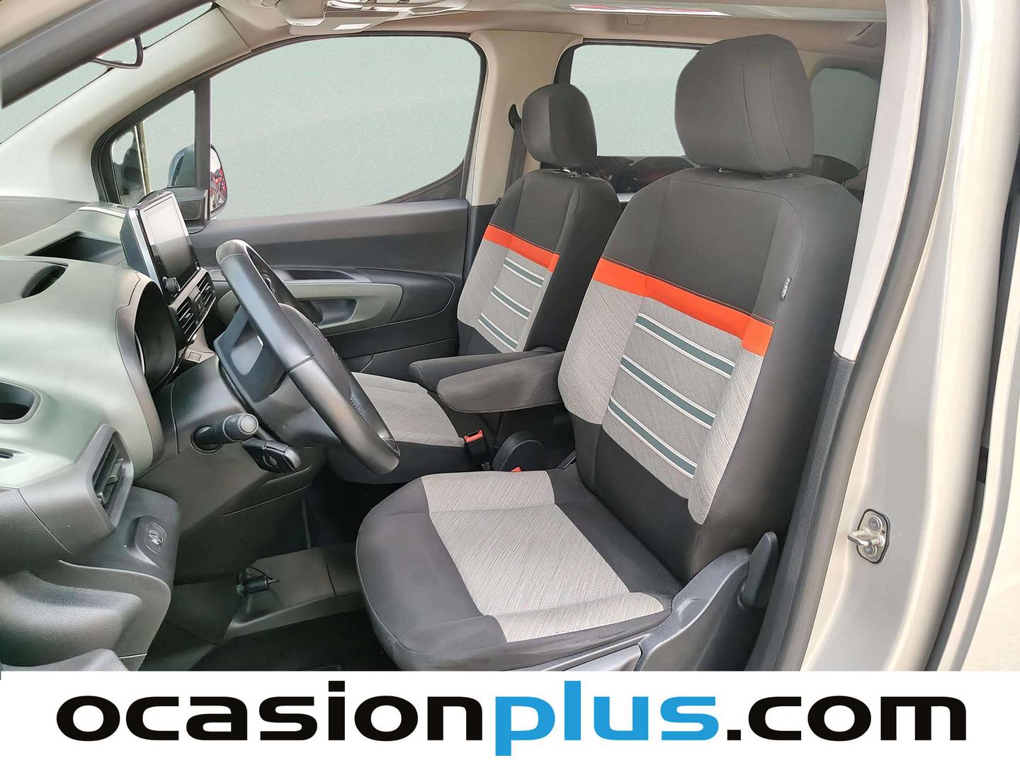 Foto asientos delanteros Citroën Berlingo Citroën Berlingo BlueHDi 130 S&S Talla M Shine (130 CV)