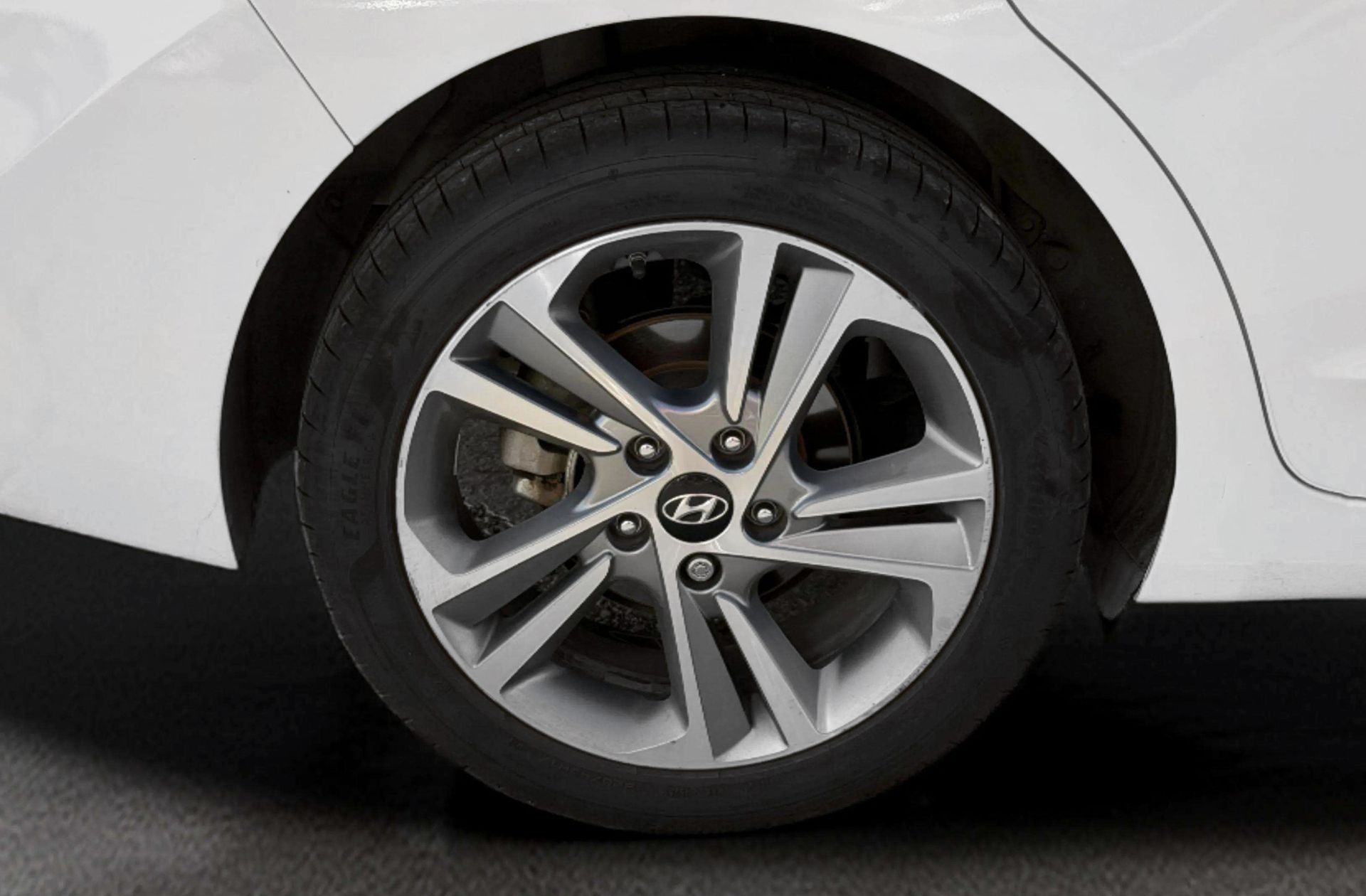 Hyundai Elantra 1.6 CRDi Tecno - foto 33