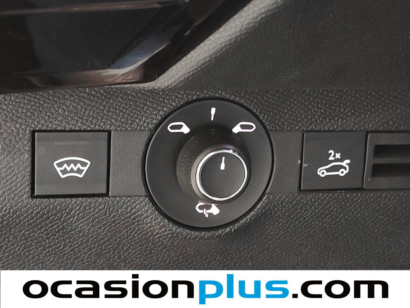 Foto DS DS 7 DS DS7 Crossback BlueHDi 130 Performance Line Auto (130 CV)