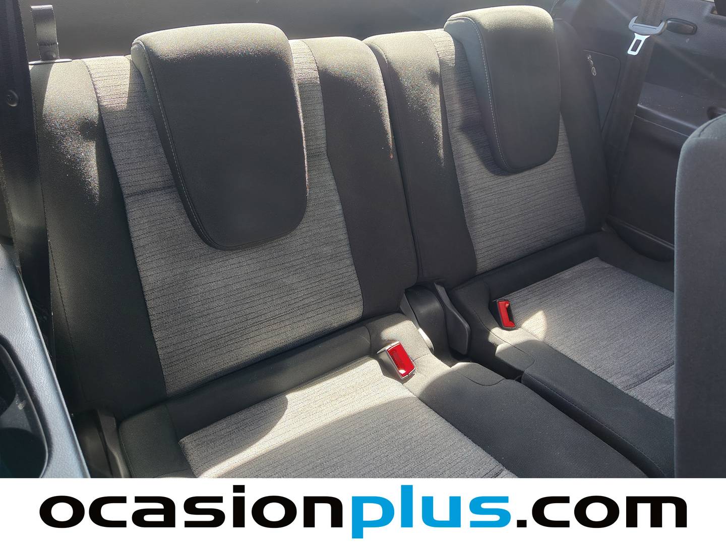 Extras y acabados del Nissan X-TRAIL Nissan X-Trail 1.5 e-4orce Acenta 4x4 Auto (213 CV) 7 Plazas