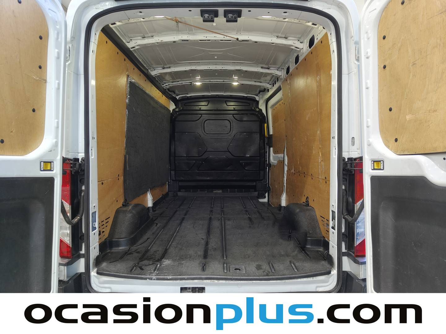 Fotos maletero Ford Transit Ford Transit Furgon 350 L3H2 Trend (170 CV)