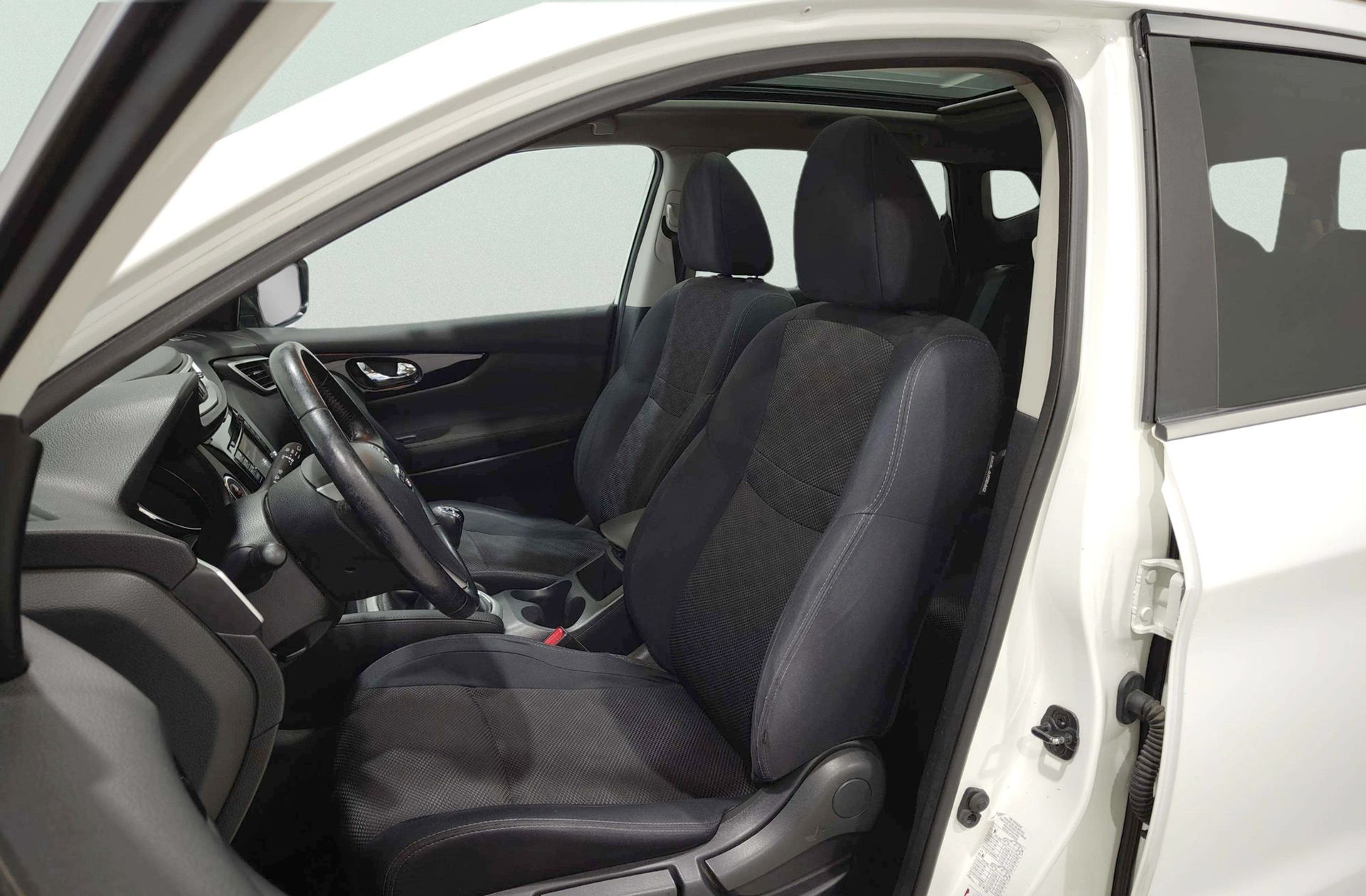 Nissan Qashqai DIG-T 115 N-Connecta 4x2 - foto 12