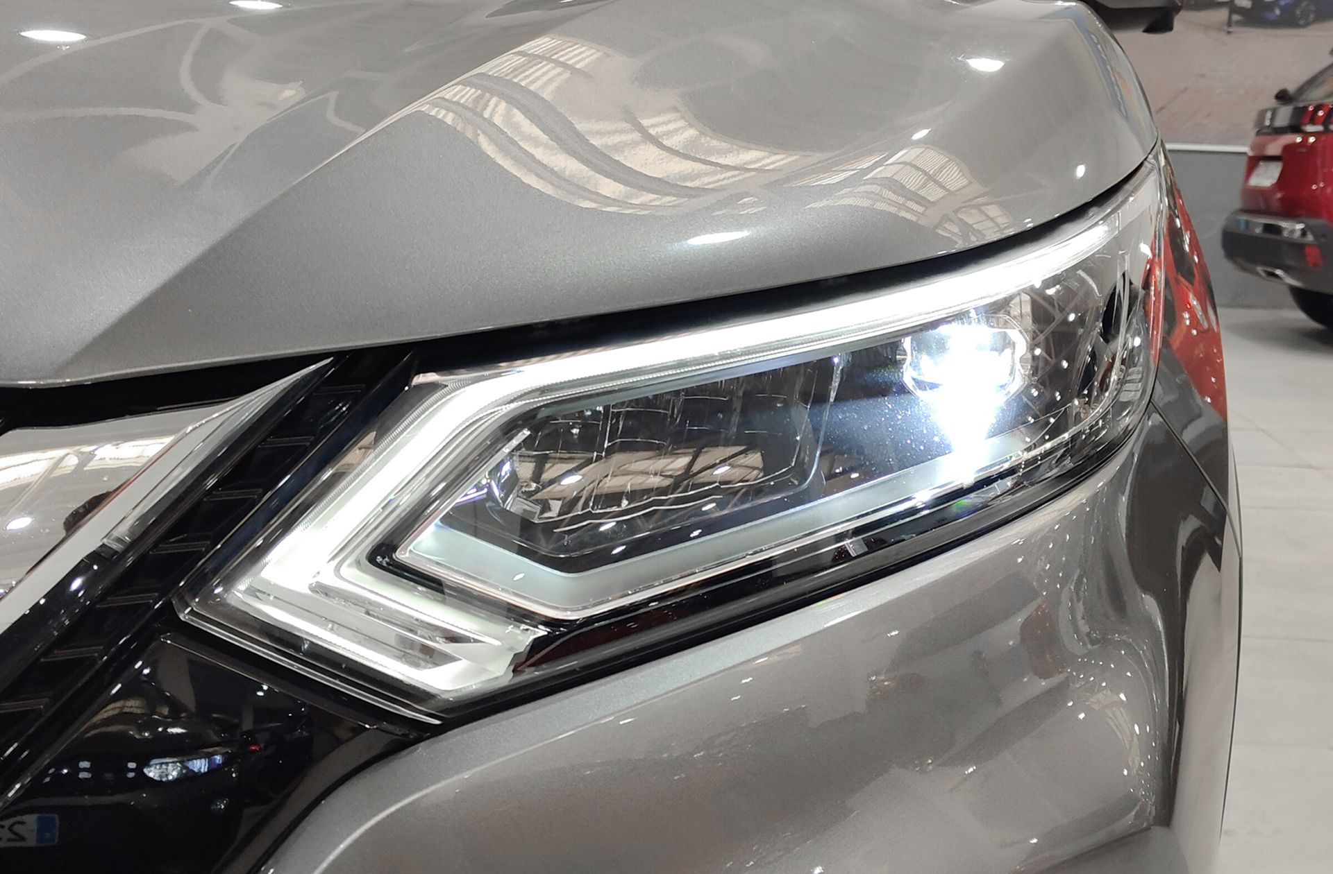 Nissan Qashqai DIG-T 160 Tekna+ - foto 17