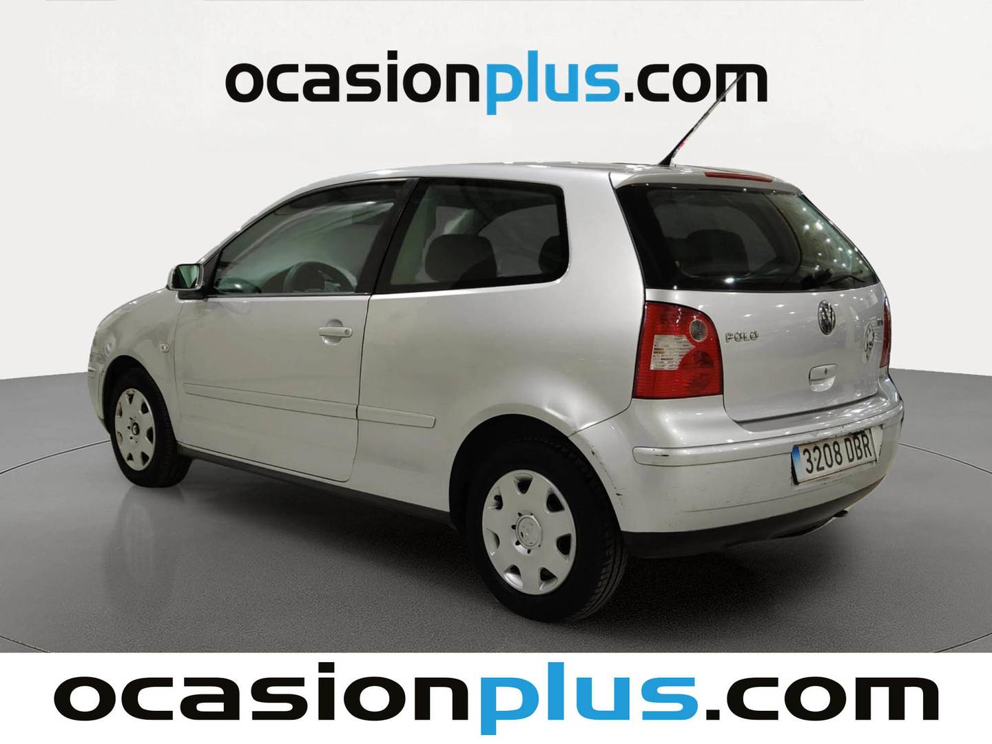 Foto trasera Volkswagen Polo Volkswagen Polo Match 1.4 TDI (75 CV) izquierda