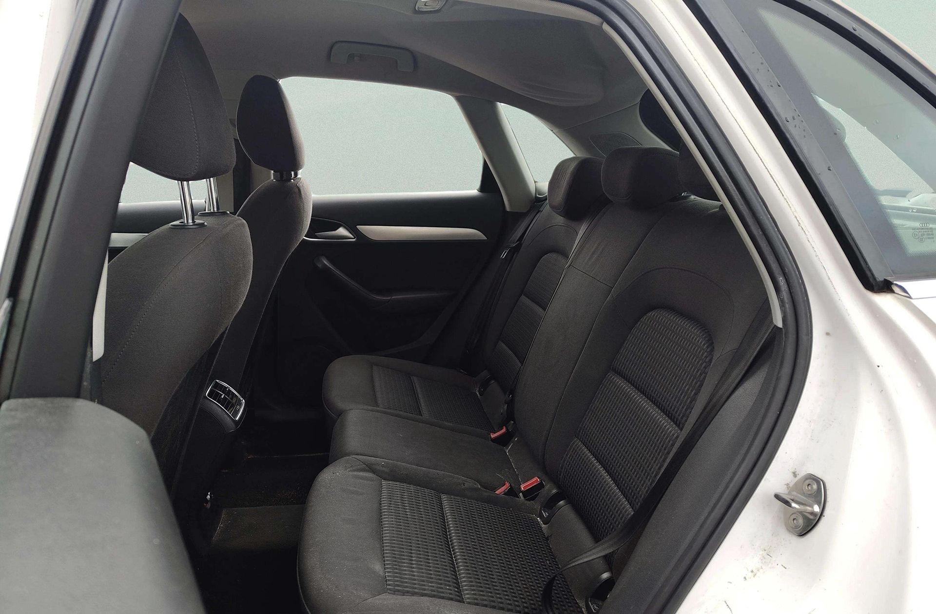 Audi Q3 Advanced edition 2.0 TDI - foto 10