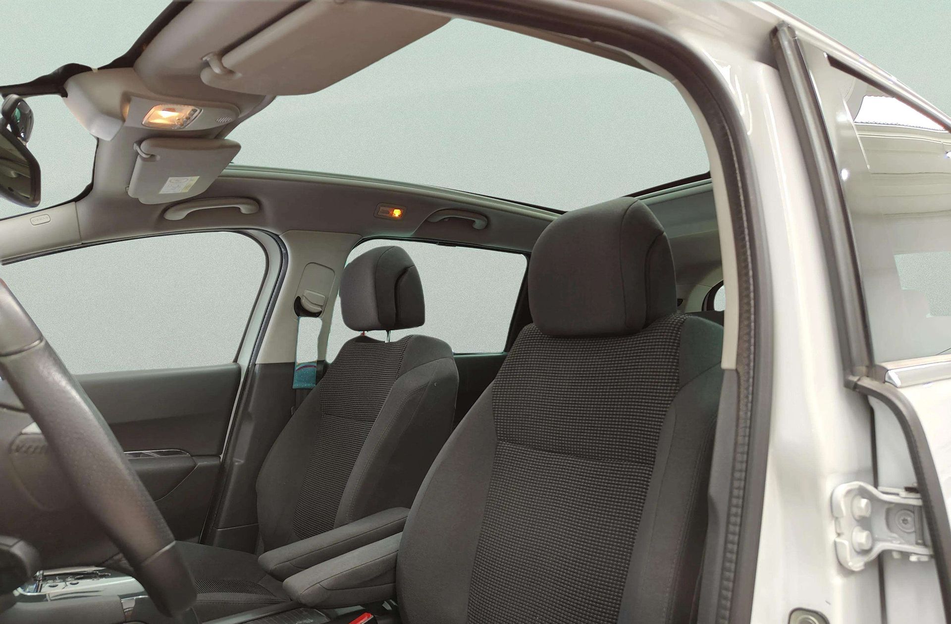 Peugeot 5008 1.6 BlueHDi Allure EAT6 7 plazas - foto 7