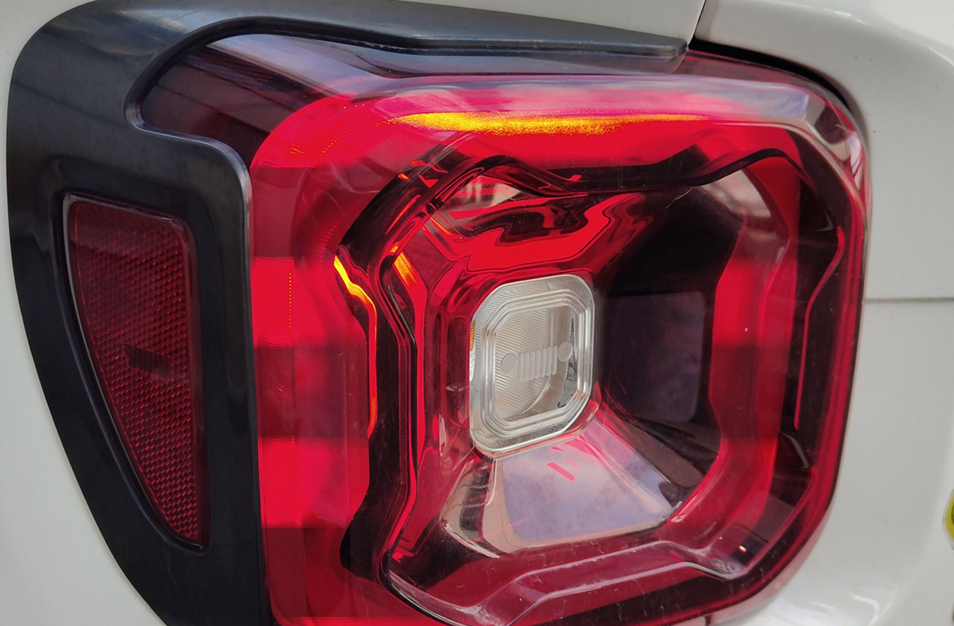 Jeep Renegade 1.3G 80 Aniversario 4x2 DCT - foto 15