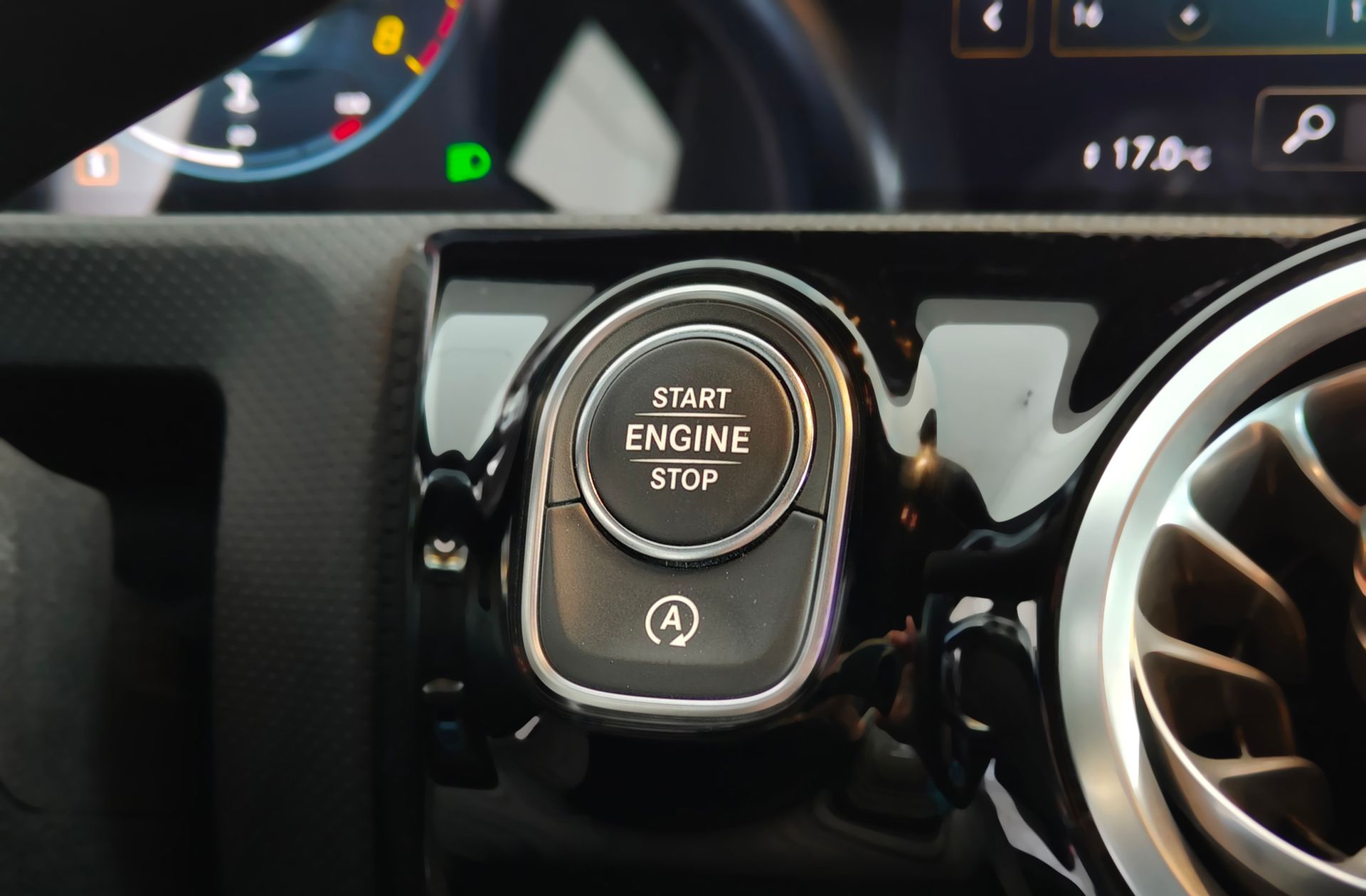 Mercedes-Benz Clase A 220 Pack AMG - foto 41
