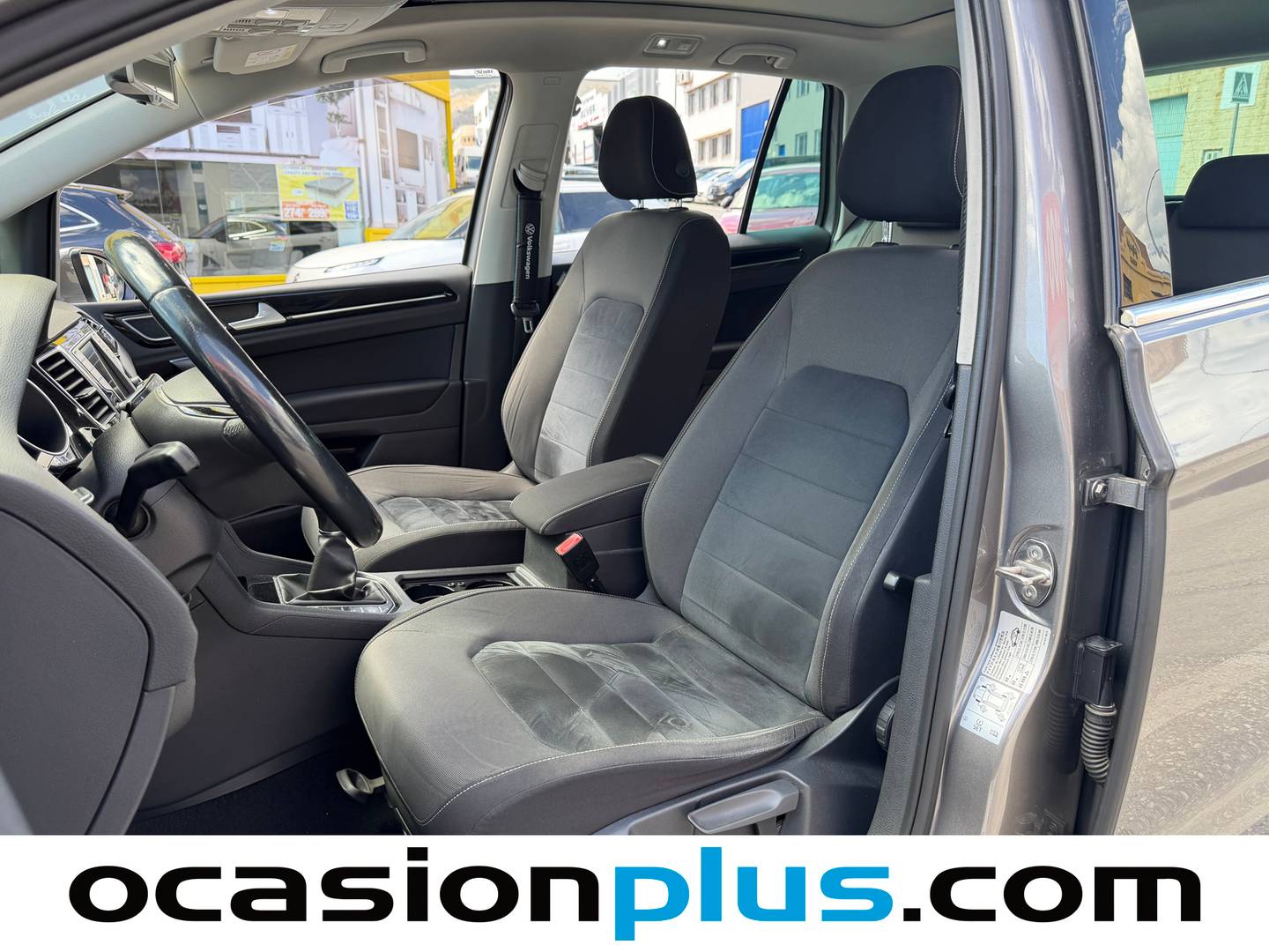 Foto asientos delanteros Volkswagen Golf Sportsvan Volkswagen Golf Sportsvan 1.6 TDI Sport BMT (110 CV)