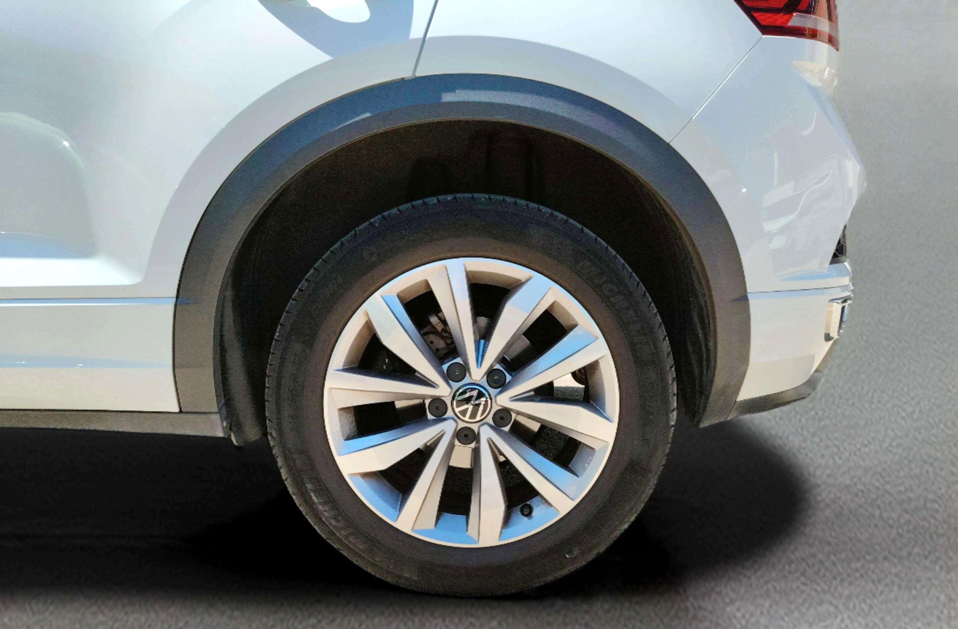 Volkswagen T-Roc Advance R-Line 1.0 TSI - foto 35