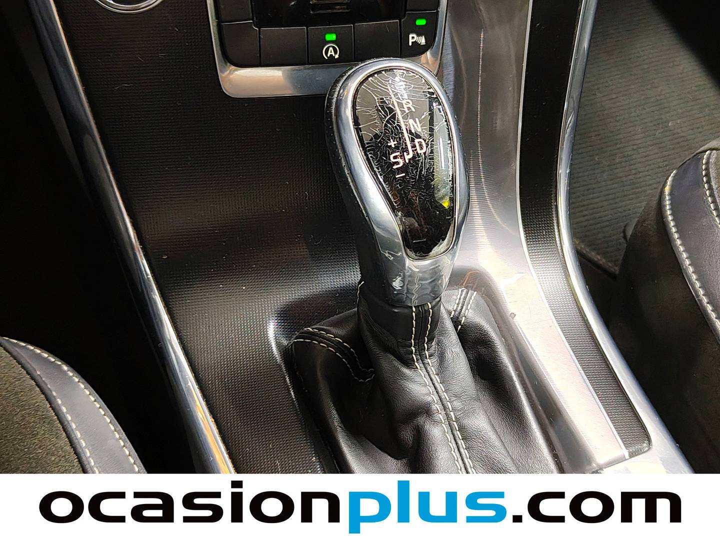 Volvo XC60 Volvo XC60 D3 R-Design Momentum Auto (150 CV) de segunda mano