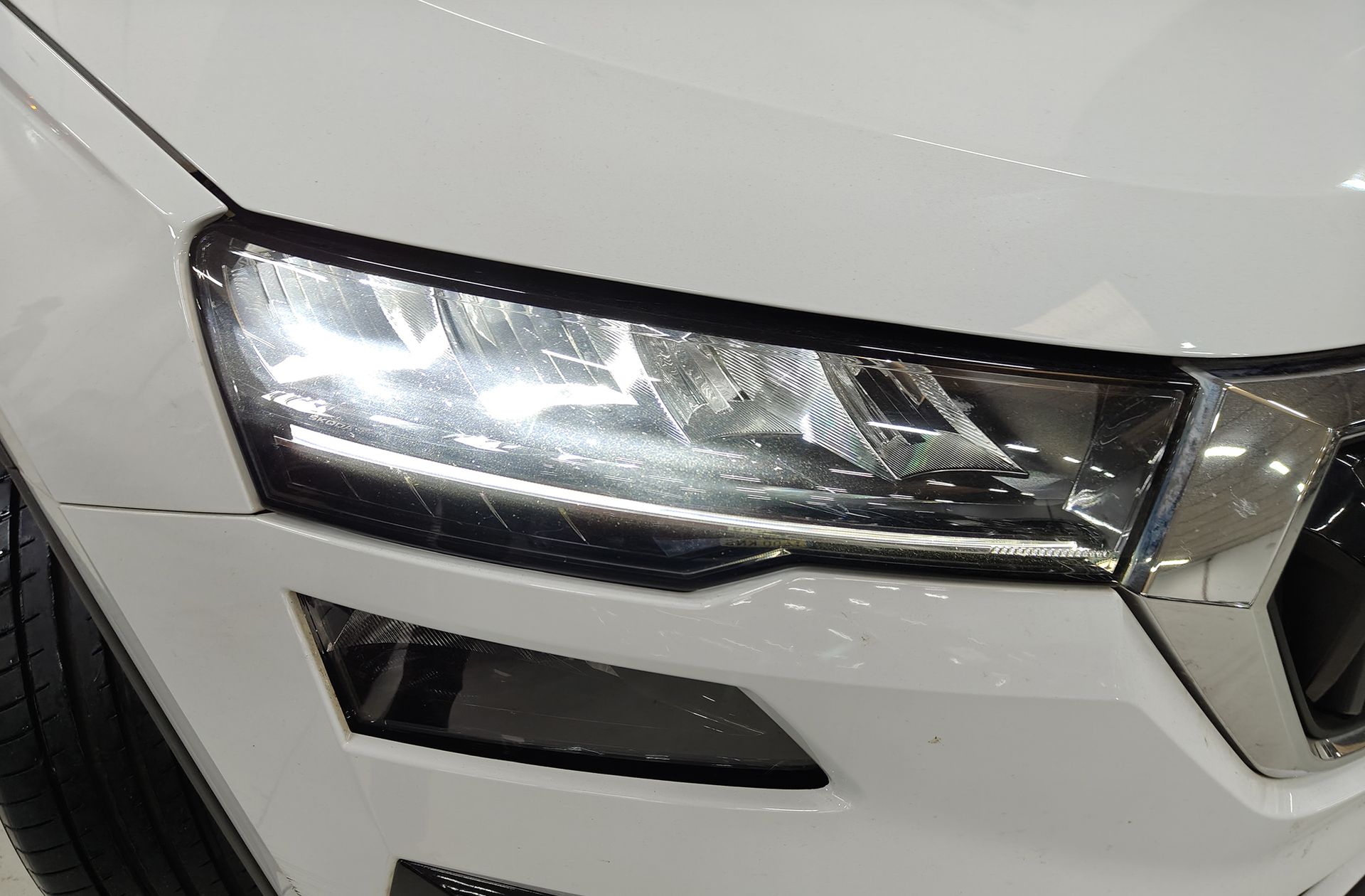 Škoda Karoq 1.5 TSI ACT Ambition DSG - foto 13