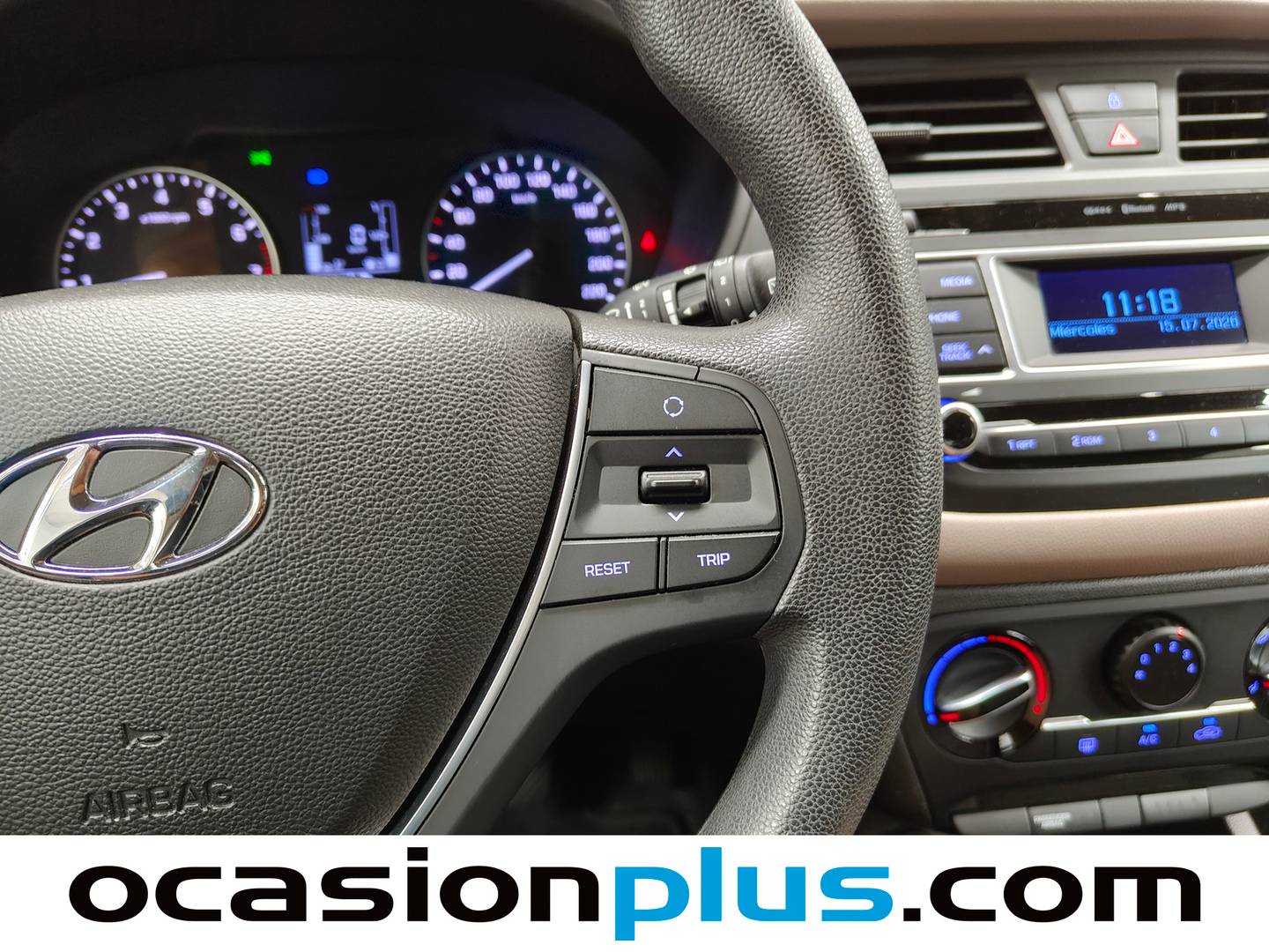 Hyundai i20 Hyundai i20 1.2 MPI Essence (84 CV) seminuevo