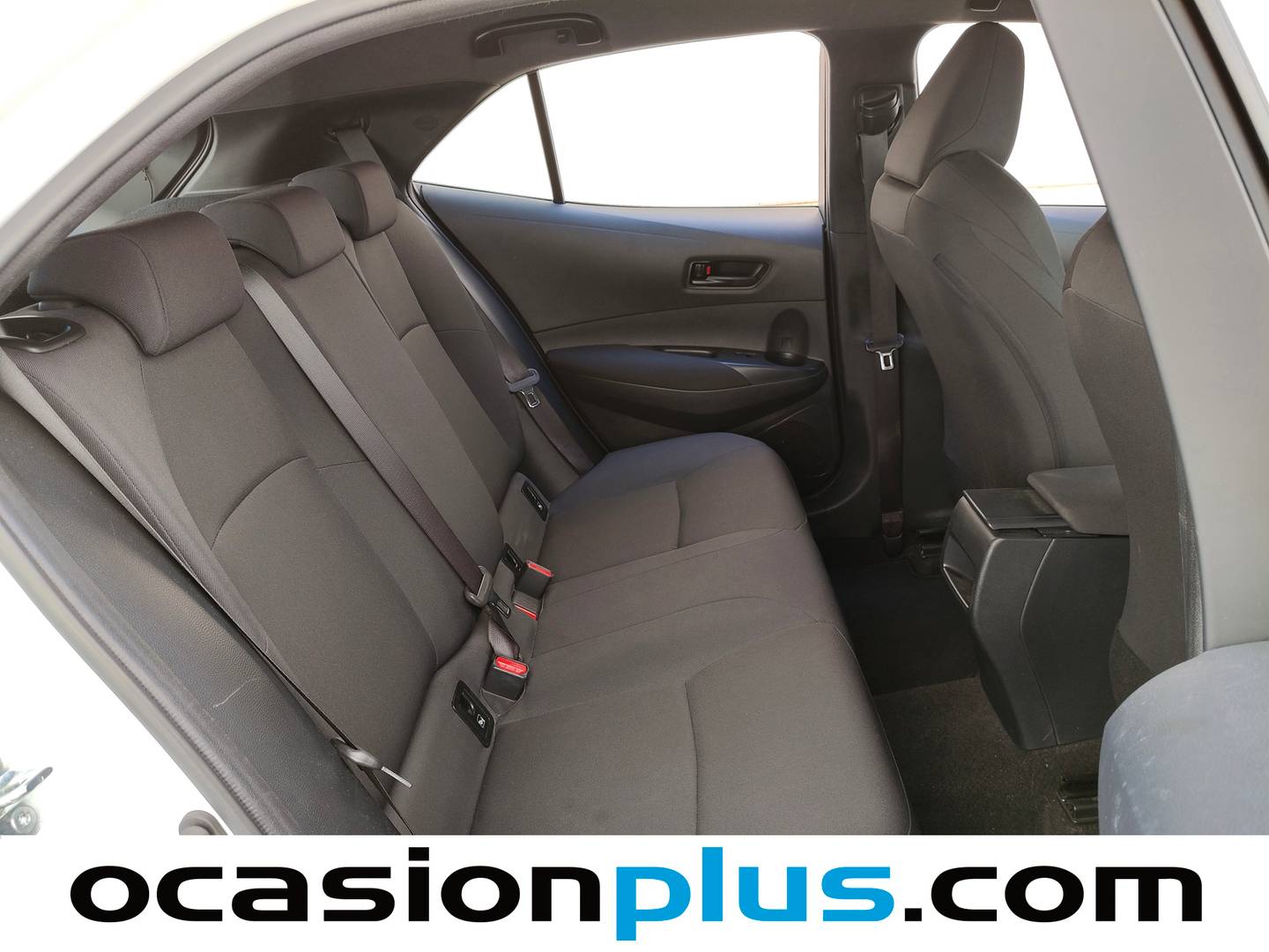 Toyota Corolla Toyota Corolla 140H Business (140 CV) al mejor precio