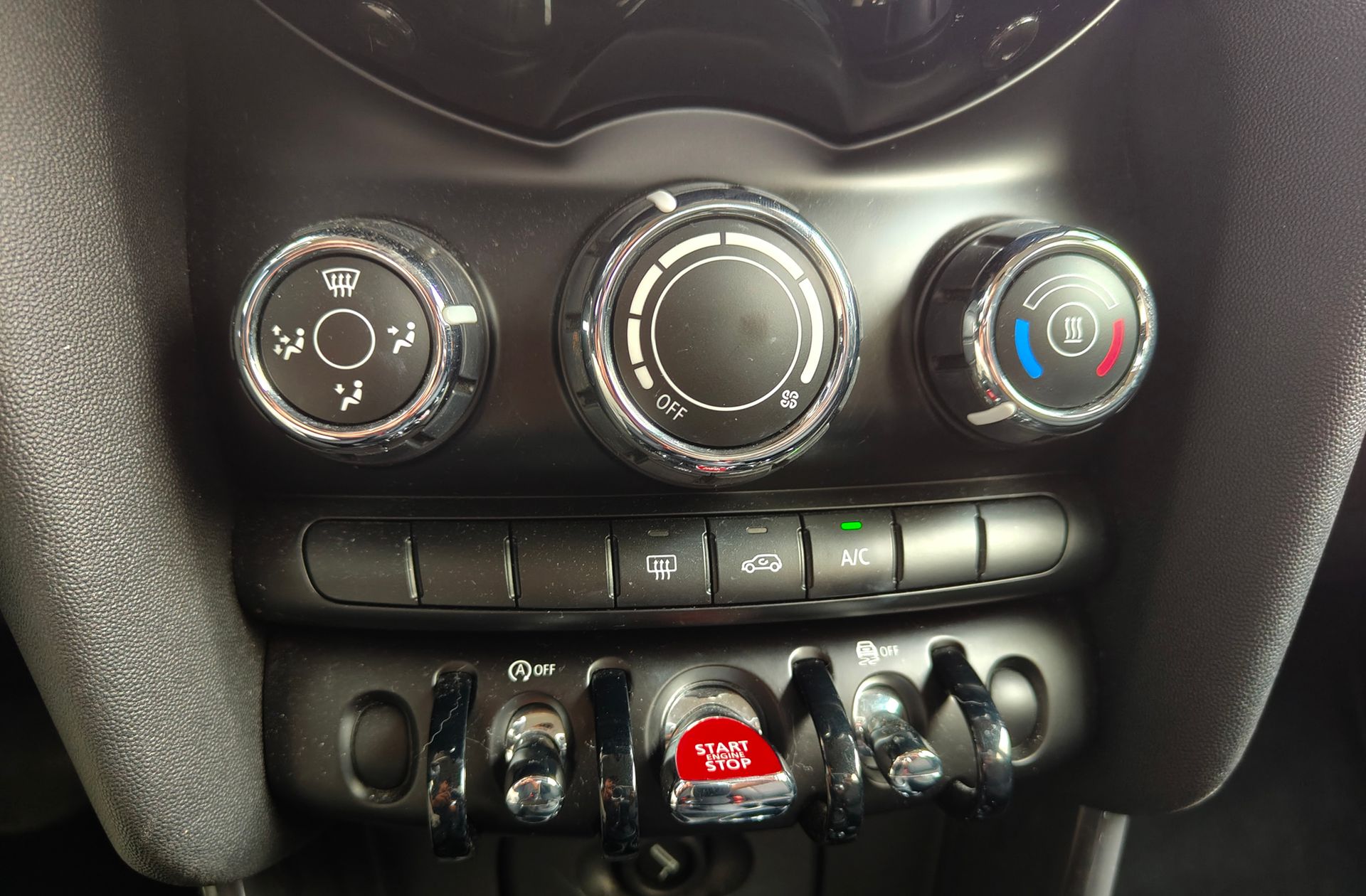 MINI Cooper One - foto 28
