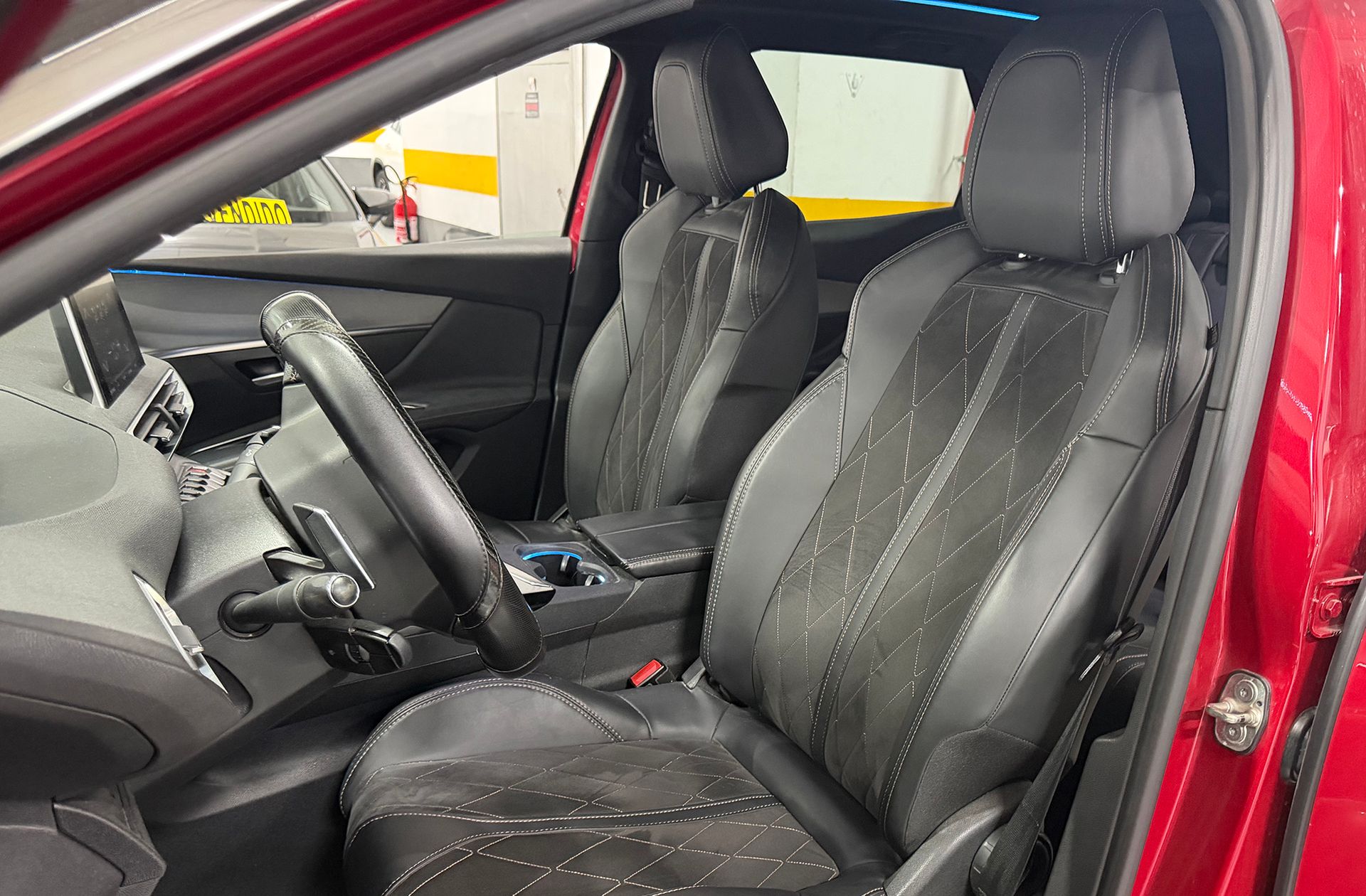 Peugeot 3008 BlueHDi 180 GT EAT6 - foto 12