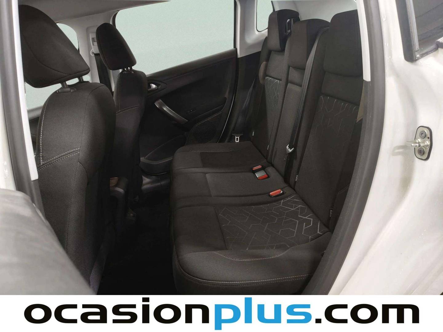 Foto asientos traseros Peugeot 2008 Peugeot 2008 e-HDI 92 Active ETG6 (92 CV)