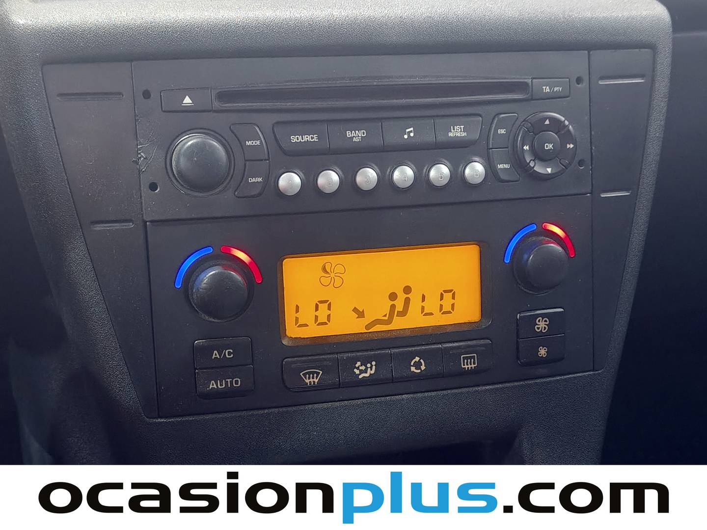 Extras y acabados del Citroën C4 Citroën C4 1.4 16v SX (90 CV)