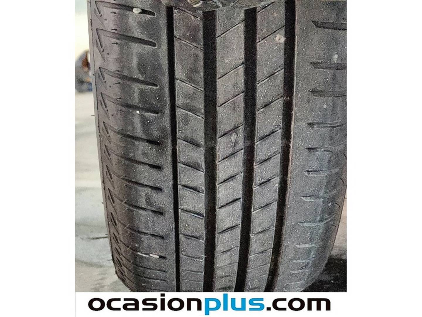 Foto Citroën C-Elysée Citroen C-Elysee 1.6 VTi Shine (115 CV)