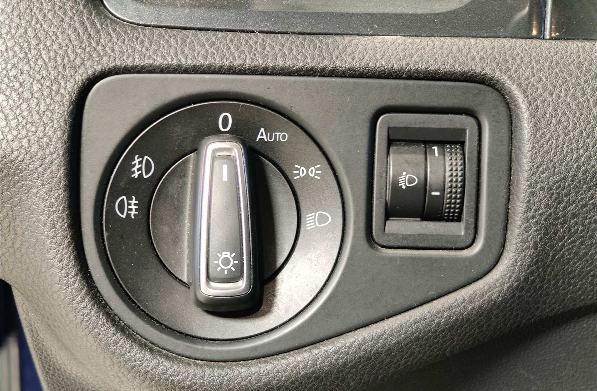 Volkswagen Golf Advance 1.4 TSI - foto 22