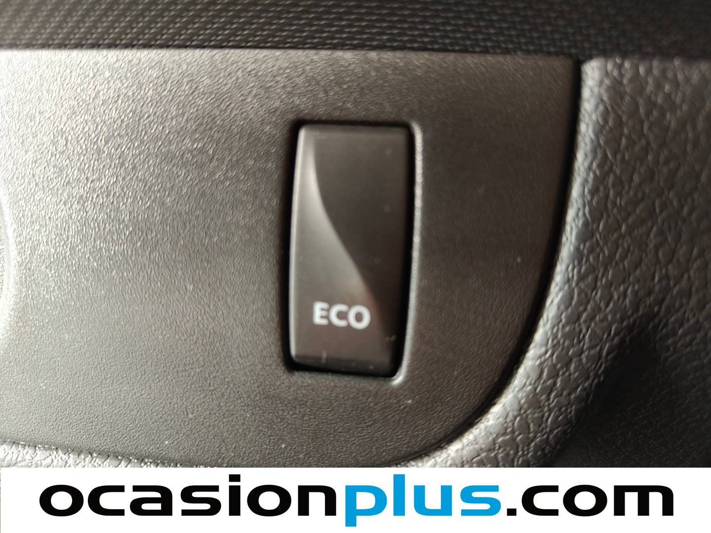 Equipamiento del Dacia Sandero Dacia Sandero Laureate dCi (75 CV)