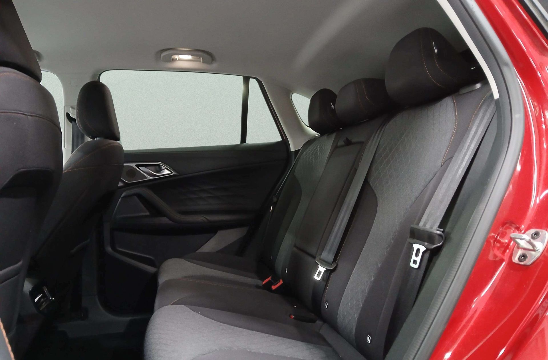 MG HS 1.5T Comfort DCT - foto 13