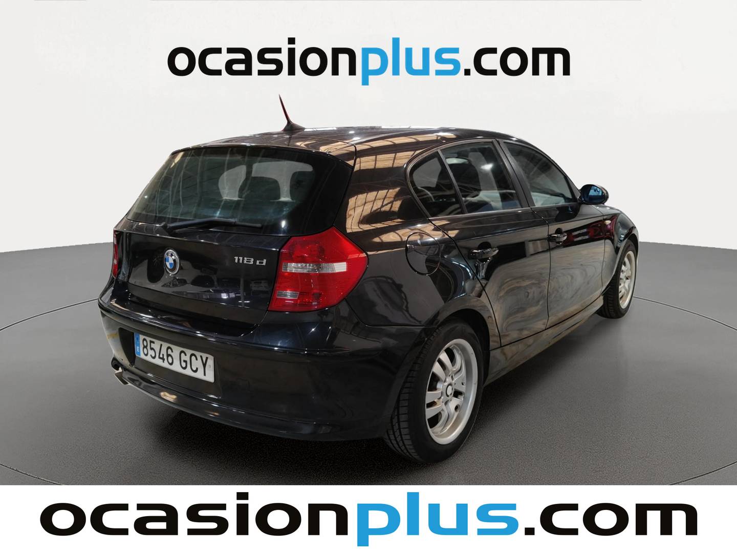 Foto trasera BMW Serie 1 BMW Serie 1 118d (143 CV) derecha