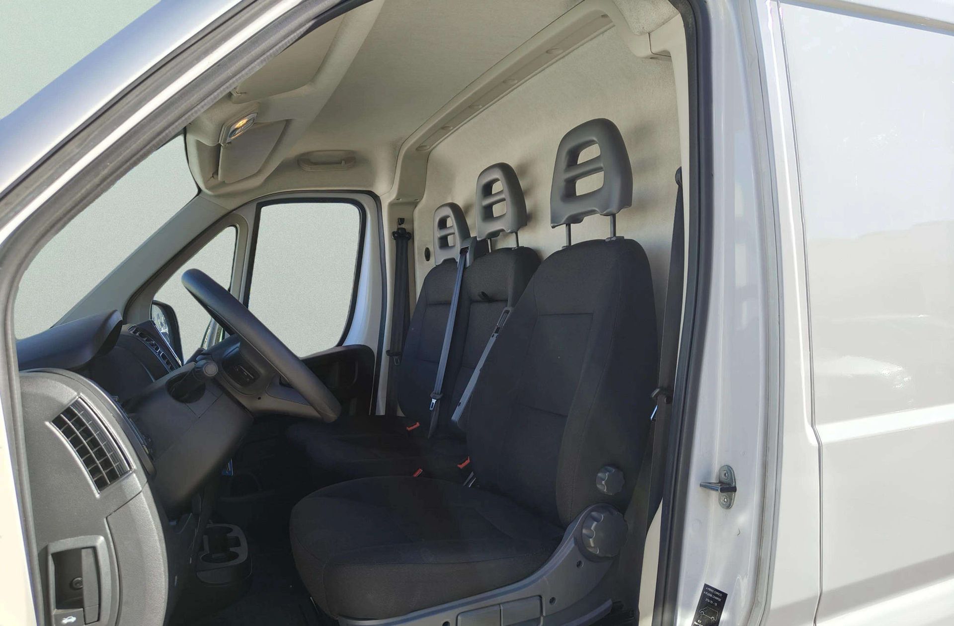 Fiat Ducato Furgon 35 2.2 MultiJet L2H2 - foto 11
