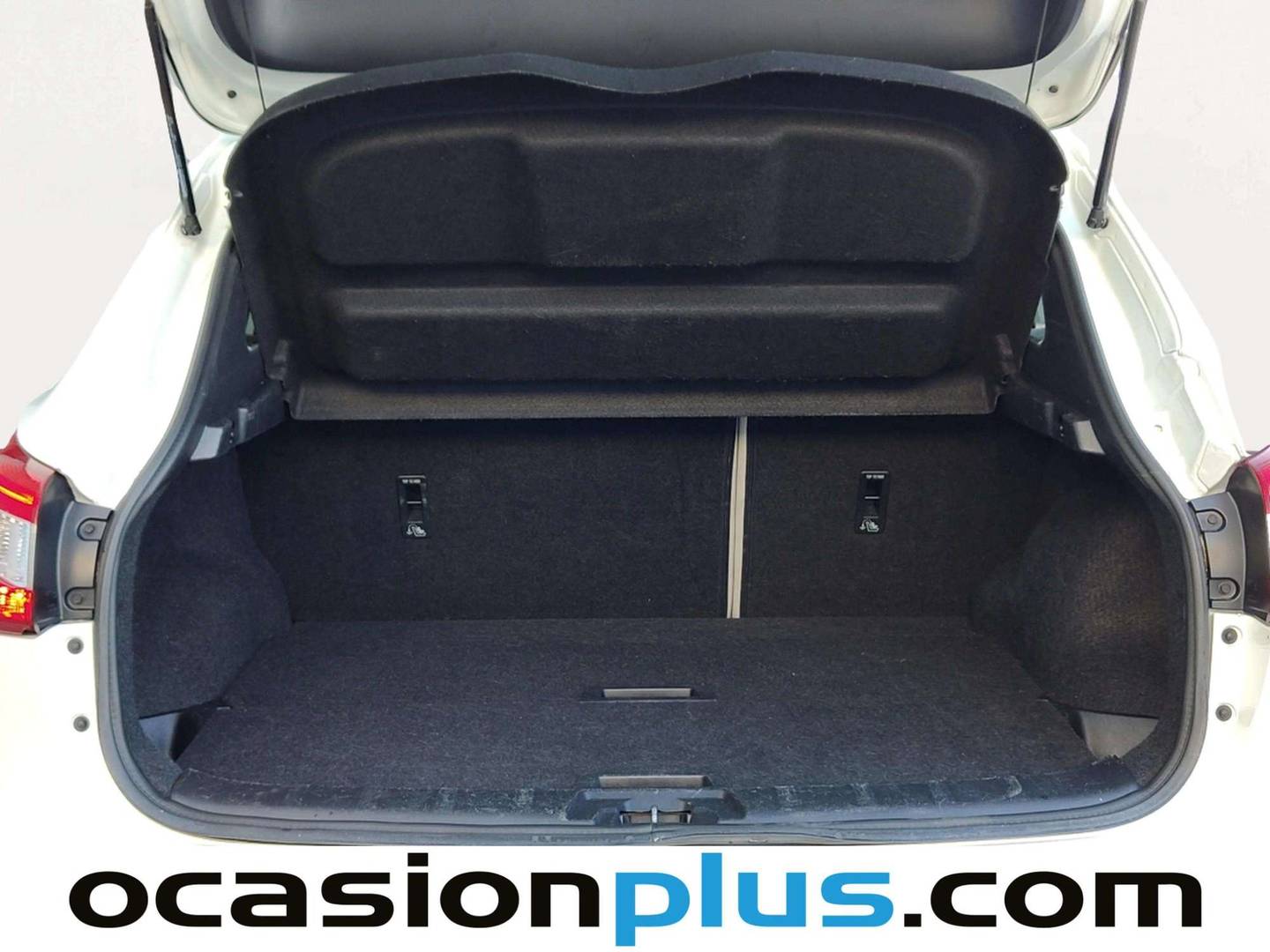 Fotos maletero Nissan QASHQAI Nissan Qashqai 1.6 dCi Tekna Premium 4x2 XTronic (130 CV)