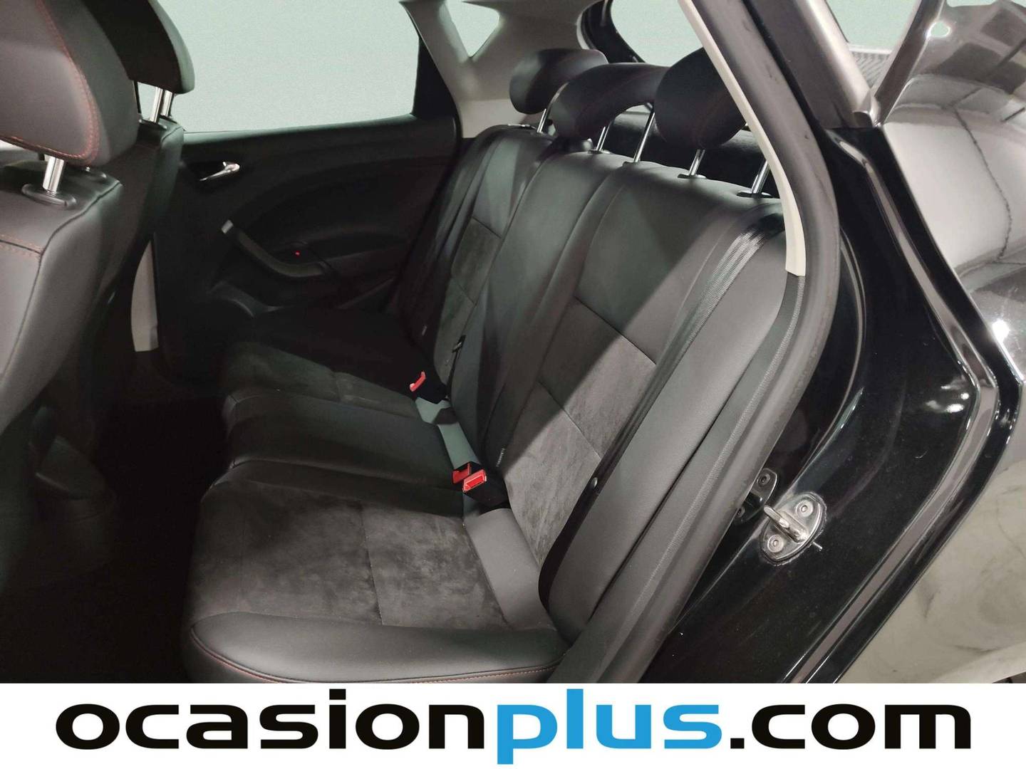 Foto asientos traseros Seat Ibiza Seat Ibiza 1.4 EcoTSI S&S FR (150 CV)