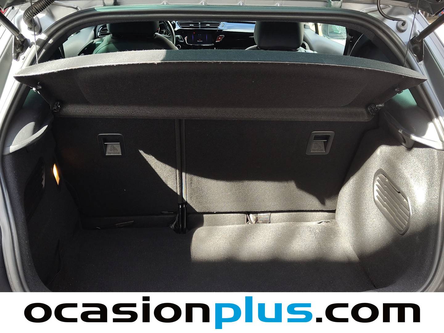 Foto DS DS 3 DS DS3 Crossback PureTech 110 S&S Dark Side EAT6  (110 CV)