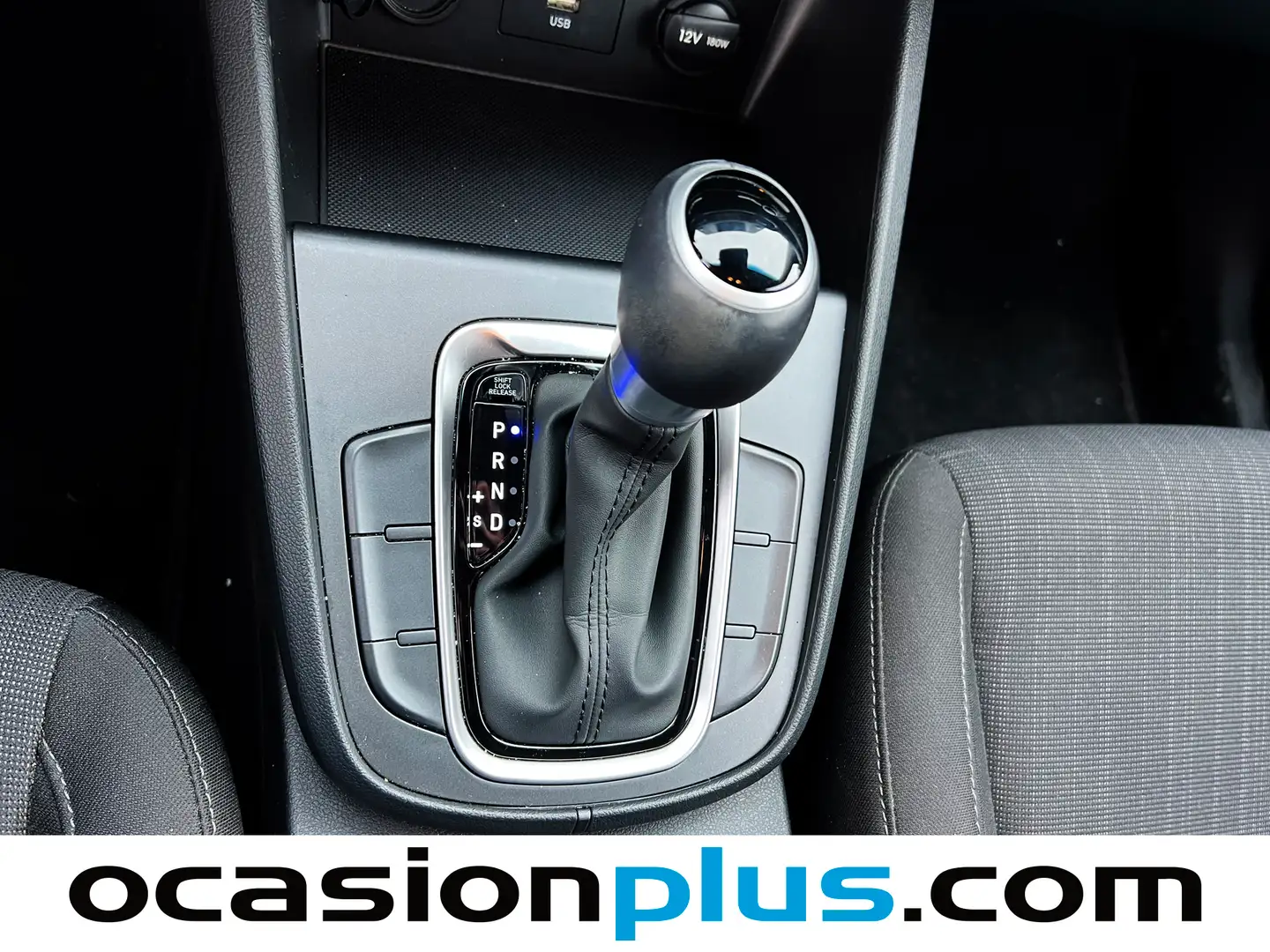 Foto Hyundai Kona Hyundai Kona 1.6 GDI HEV Maxx DCT (141 CV)