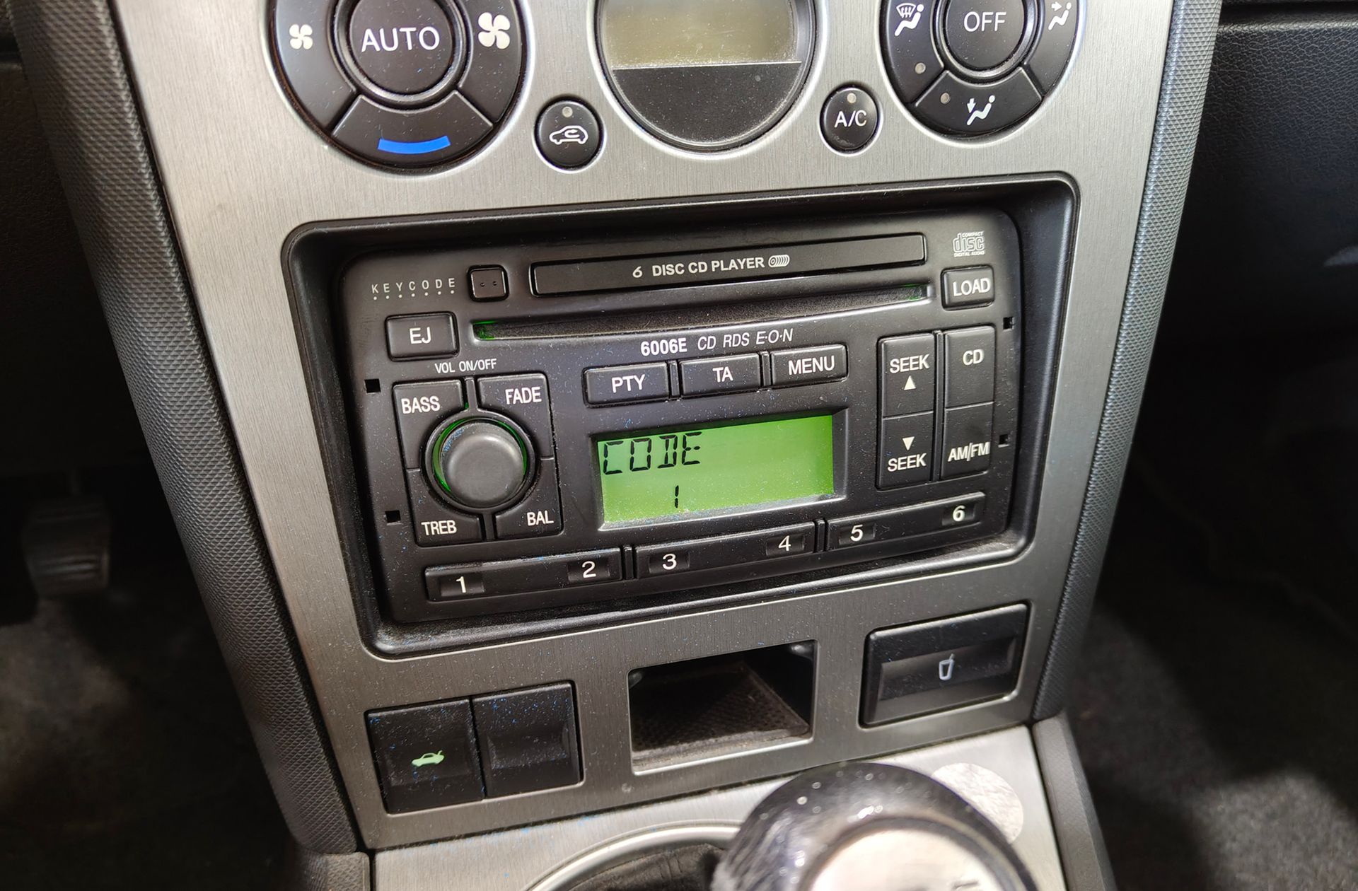 Ford Mondeo 2.0 TDCi Trend - foto 24