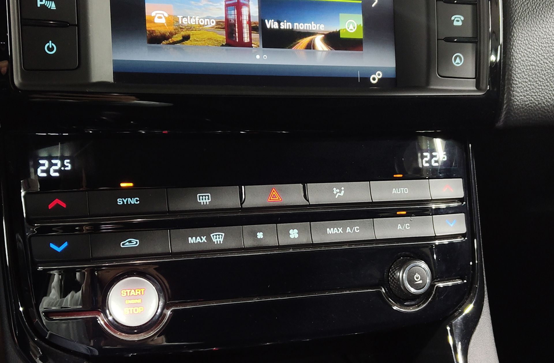 Jaguar XE 2.0 Diesel Pure RWD - foto 30