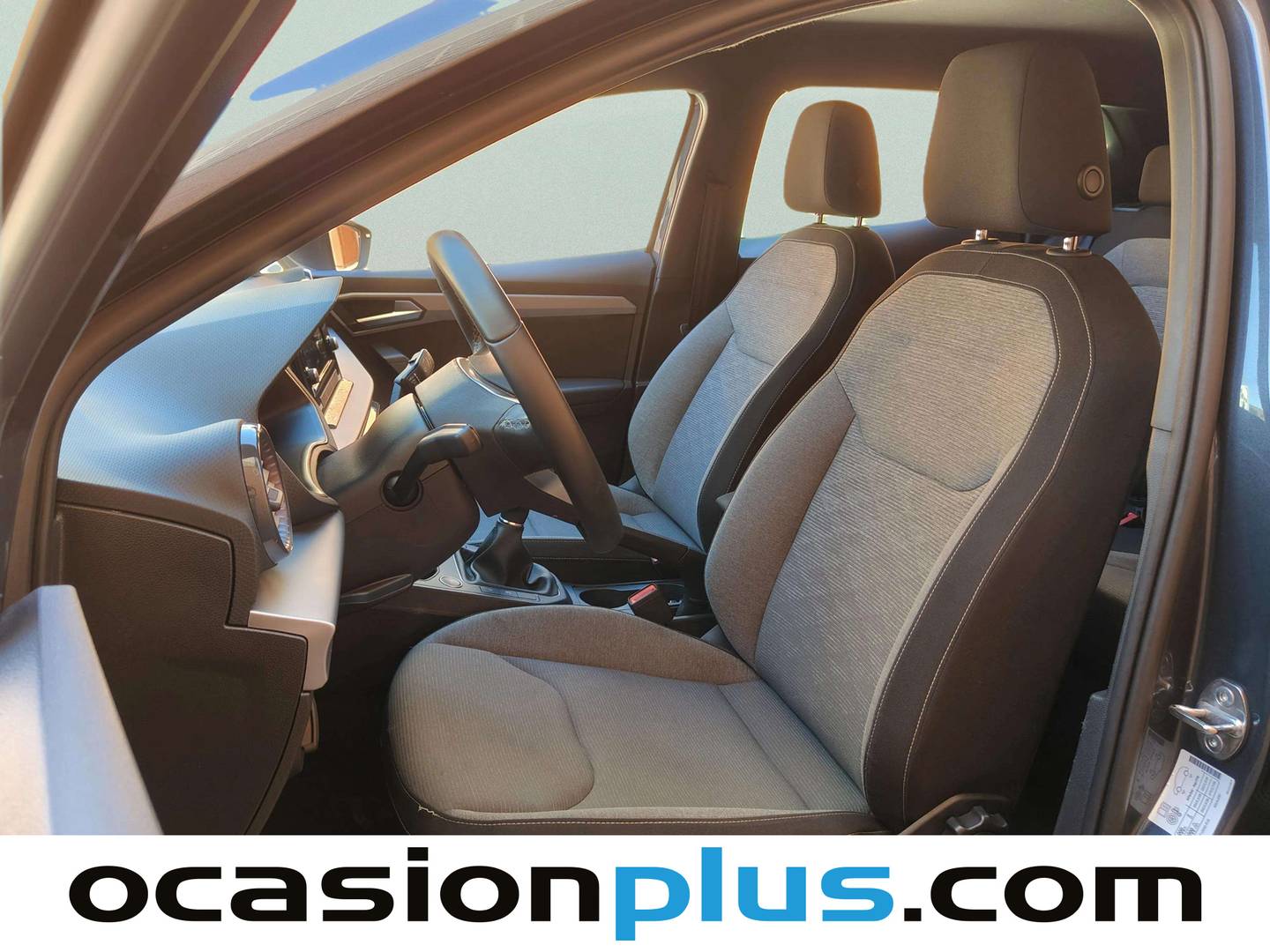 Foto asientos delanteros Seat Ibiza Seat Ibiza 1.0 TSI S&S Xcellence (115 CV)