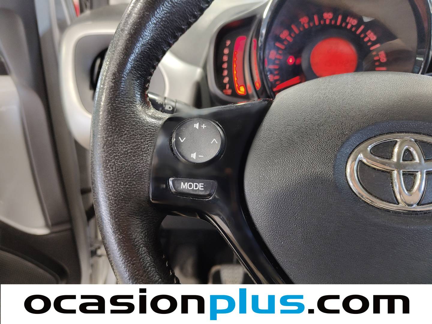 Toyota Aygo Toyota Aygo 1.0 70 x-play (69 CV) de ocasión