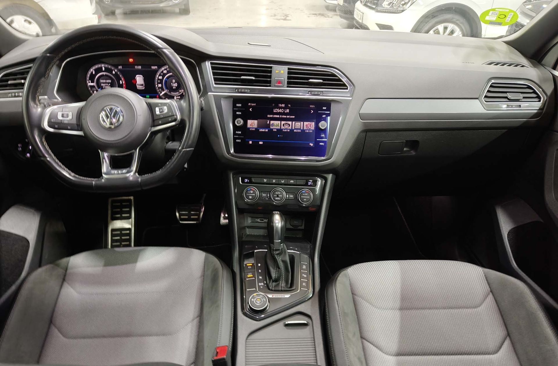 Volkswagen Tiguan Sport 2.0 TDI BMT 4Motion Pack R-line DSG - foto 9