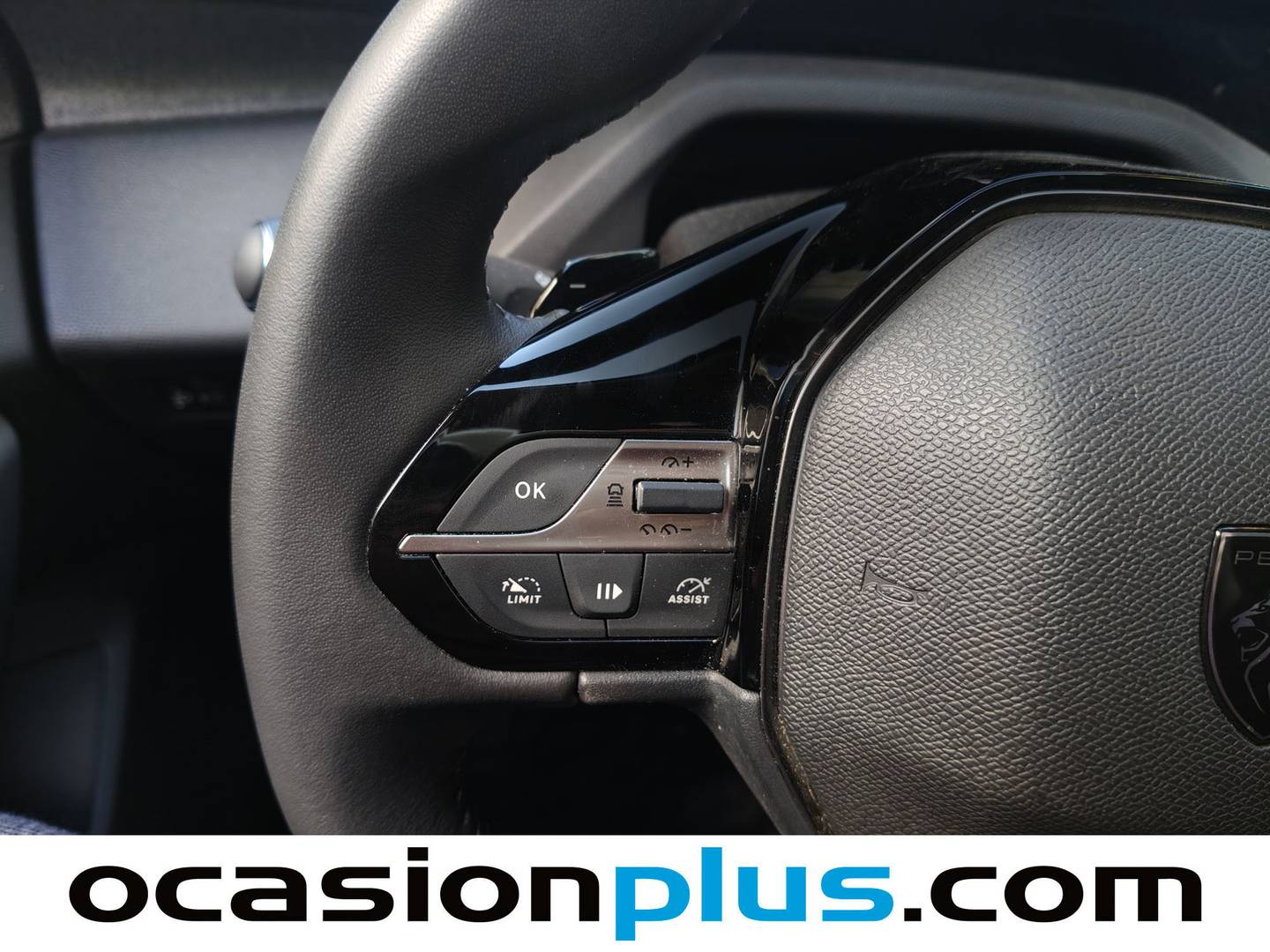 Peugeot 408 Peugeot 408 Allure Hybrid eDCS6 (136 CV) seminuevo