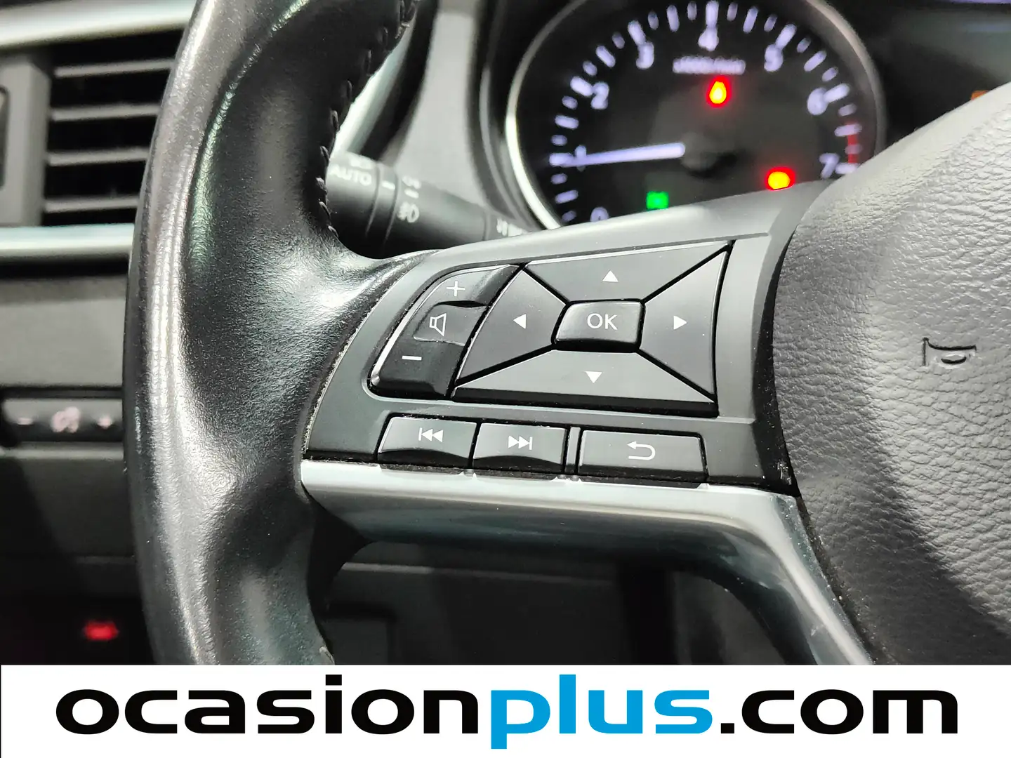 Foto Nissan QASHQAI Nissan Qashqai DIG-T 140 Tekna 4x2 (140 CV)