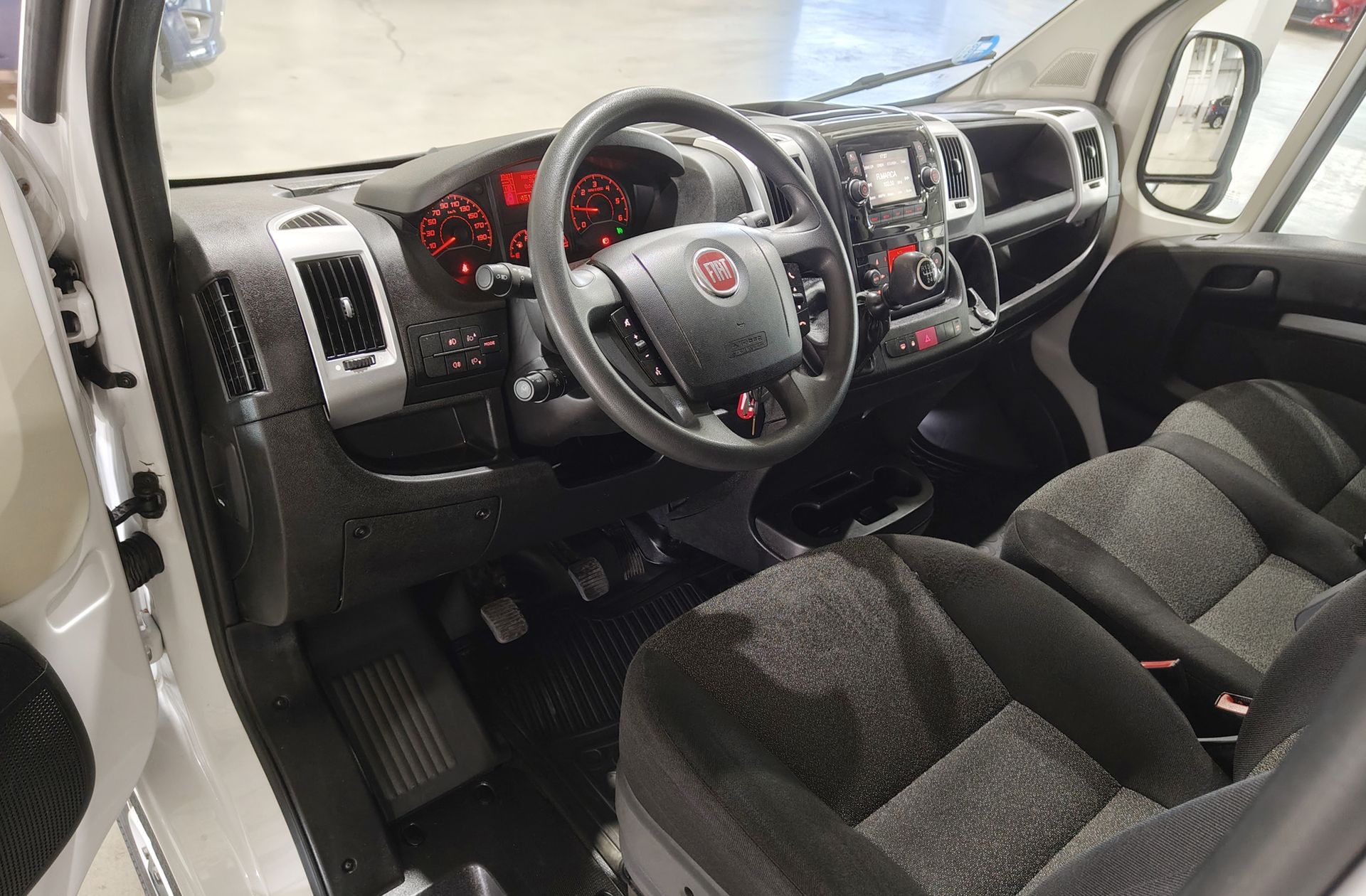 Fiat Ducato Furgon 3.0 Natural Power GNC 35 L2H2 - foto 6