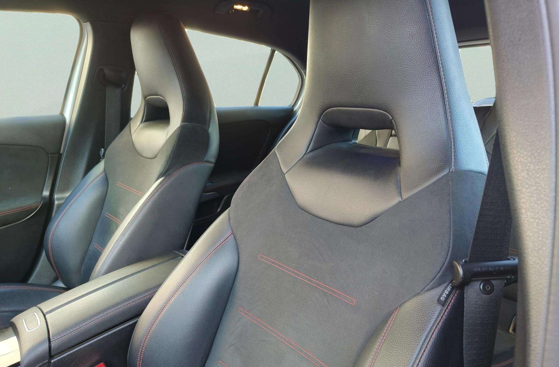 Mercedes-Benz Clase A 180 d Pack AMG - foto 14